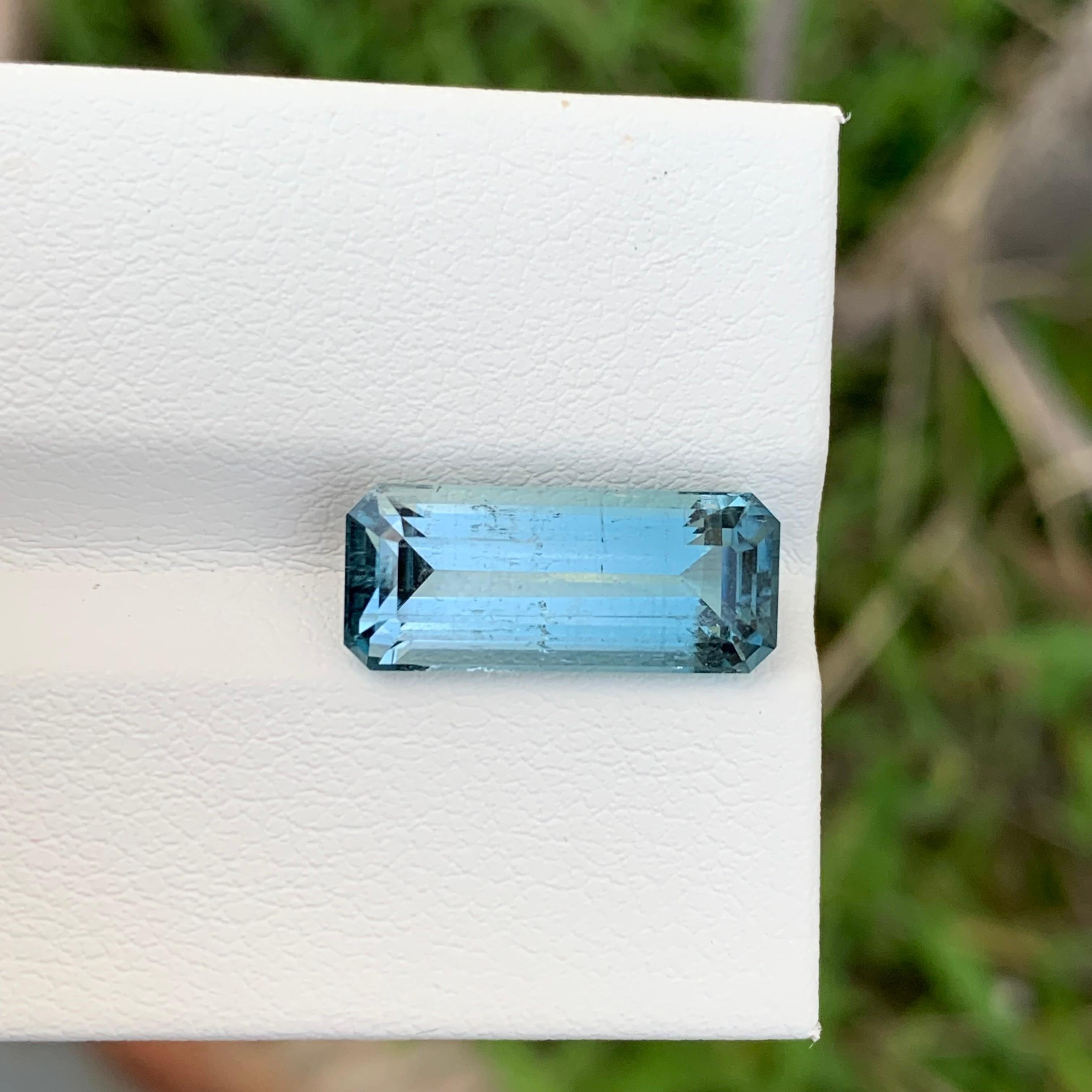 Women's or Men's Rare Color 5.05 Carat Natural Loose Blue Seafoam Tourmaline Emerald Shape Gem For Sale