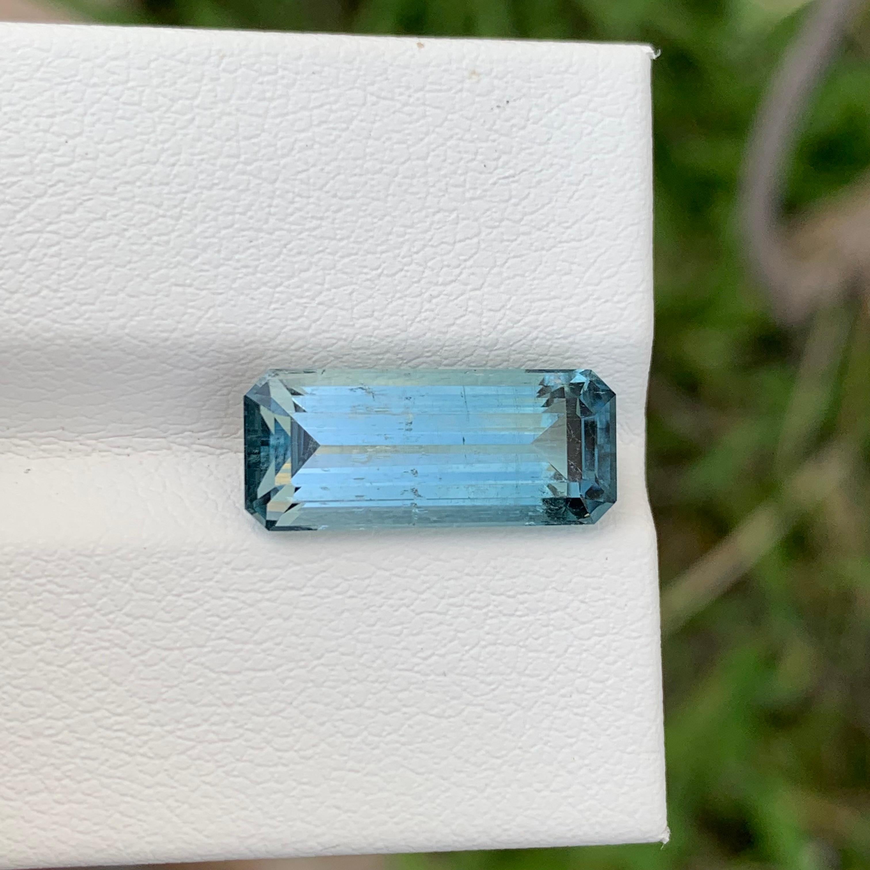 Rare Color 5.05 Carat Natural Loose Blue Seafoam Tourmaline Emerald Shape Gem For Sale 2