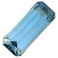 Rare pierre précieuse en forme d'émeraude, tourmaline bleue naturelle non sertie de 5,05 carats