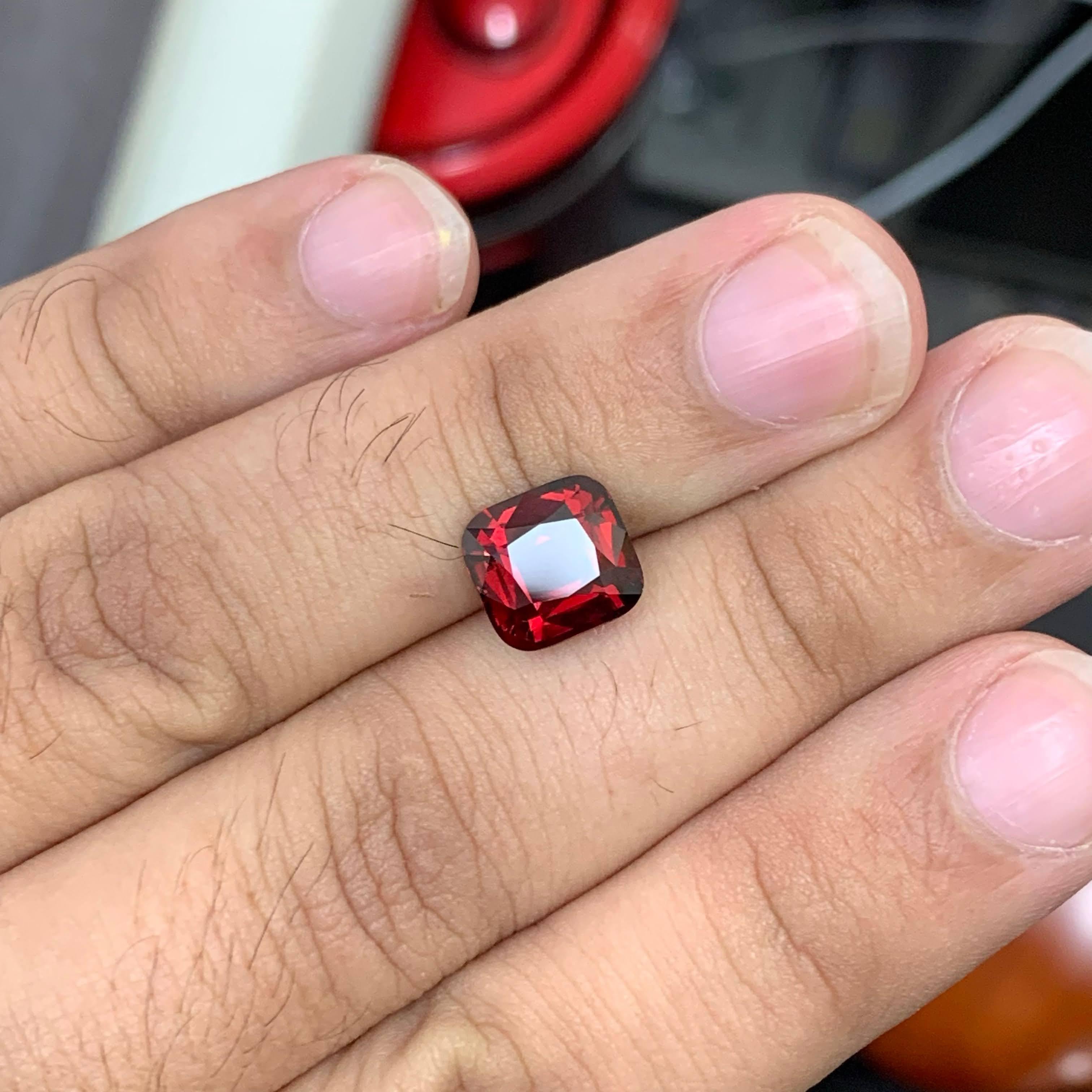 5,05 Carati Nature Sciolto Granato Rosso Brillante Pietra Taglio Cuscino Africa Gemma In condizioni Nuovo in vendita a Bangkok, TH