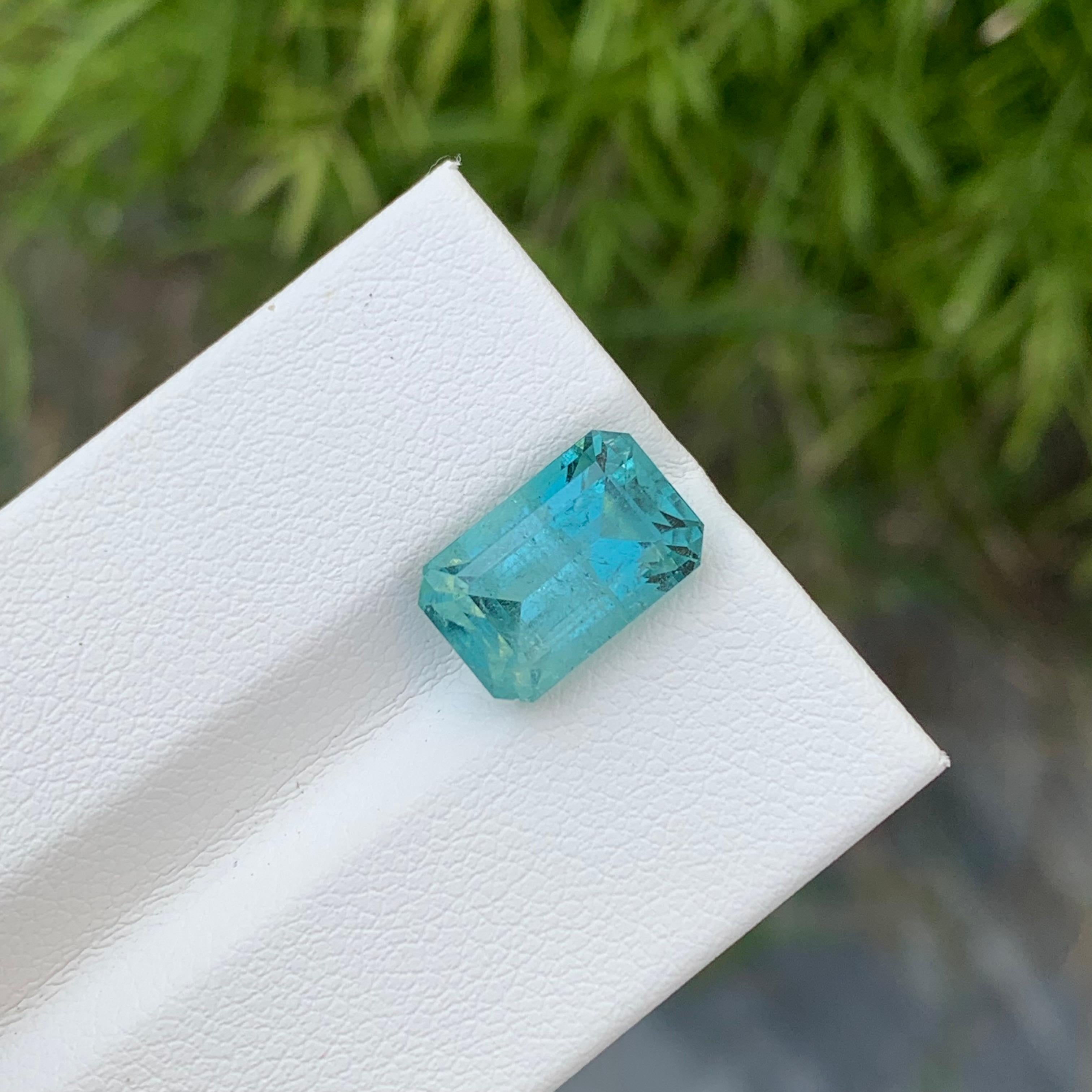 Taille émeraude 5.05 Carat Natural Rich Color Loose Seafoam Tourmaline Emerald Shape Gemstone en vente