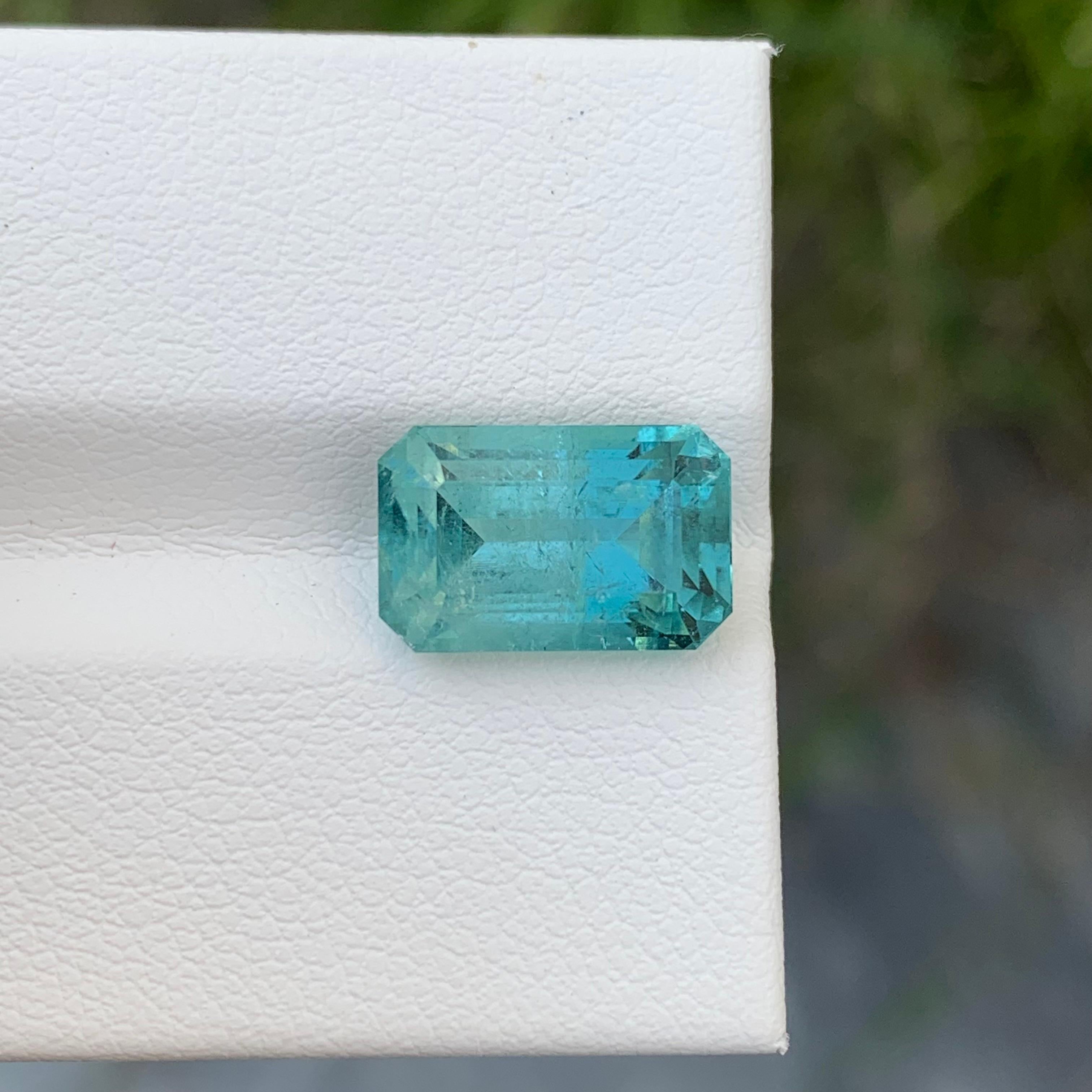 5.05 Carat Natural Rich Color Loose Seafoam Tourmaline Emerald Shape Gemstone en vente 1