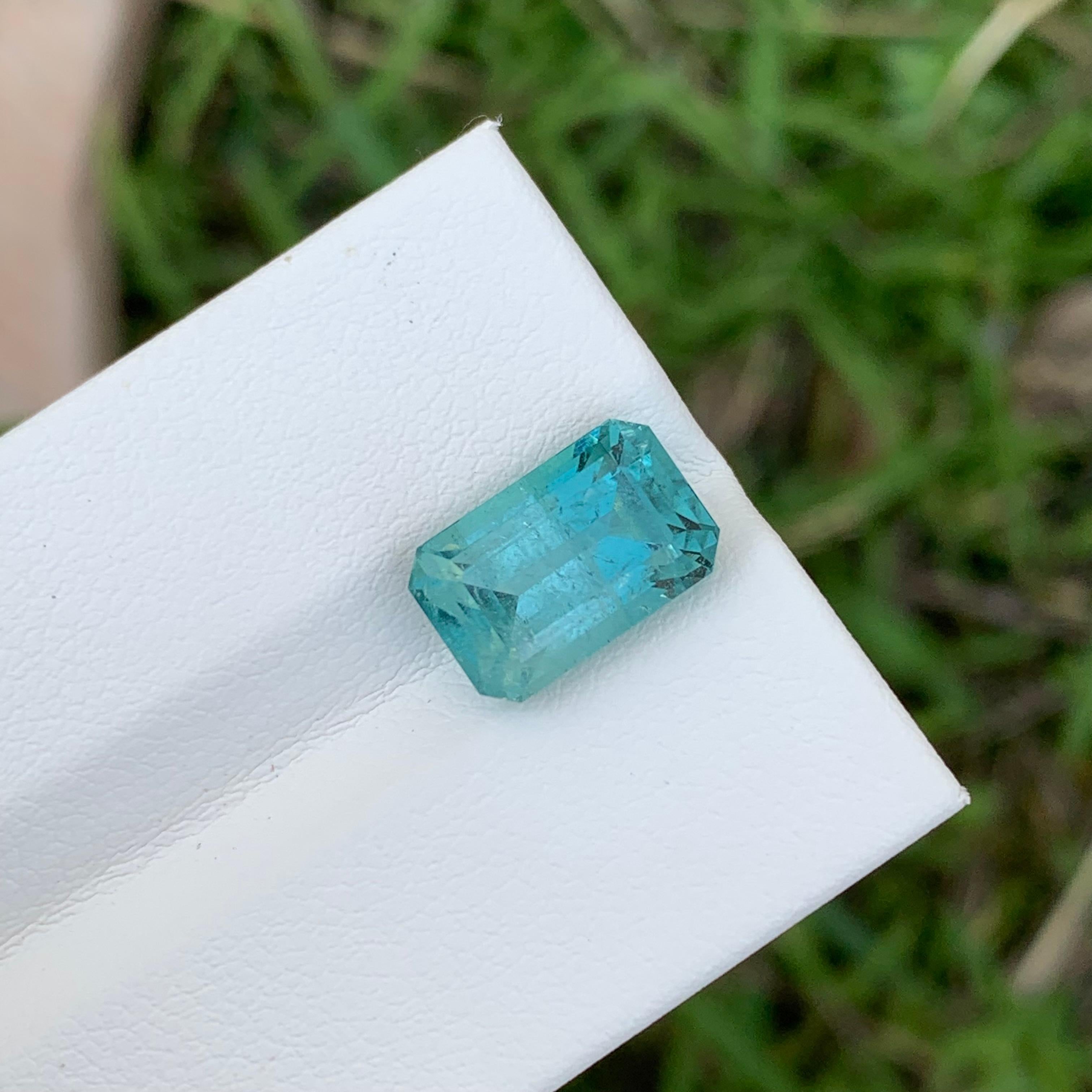 5.05 Carat Natural Rich Color Loose Seafoam Tourmaline Emerald Shape Gemstone en vente 2