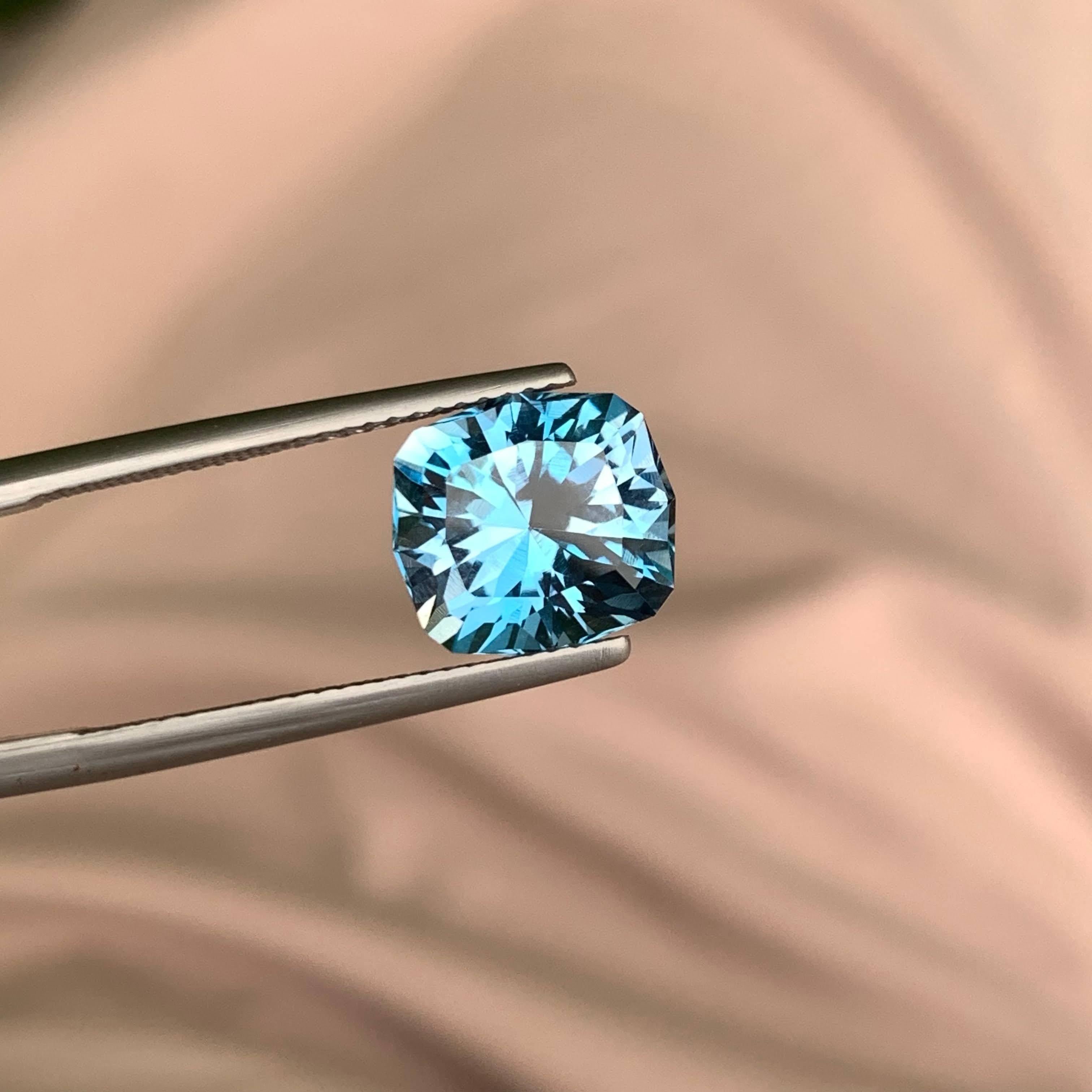 5.05 Carat Naturel Loose Soft London Blue Topaz Cut Custom Precision from Africa en vente 4