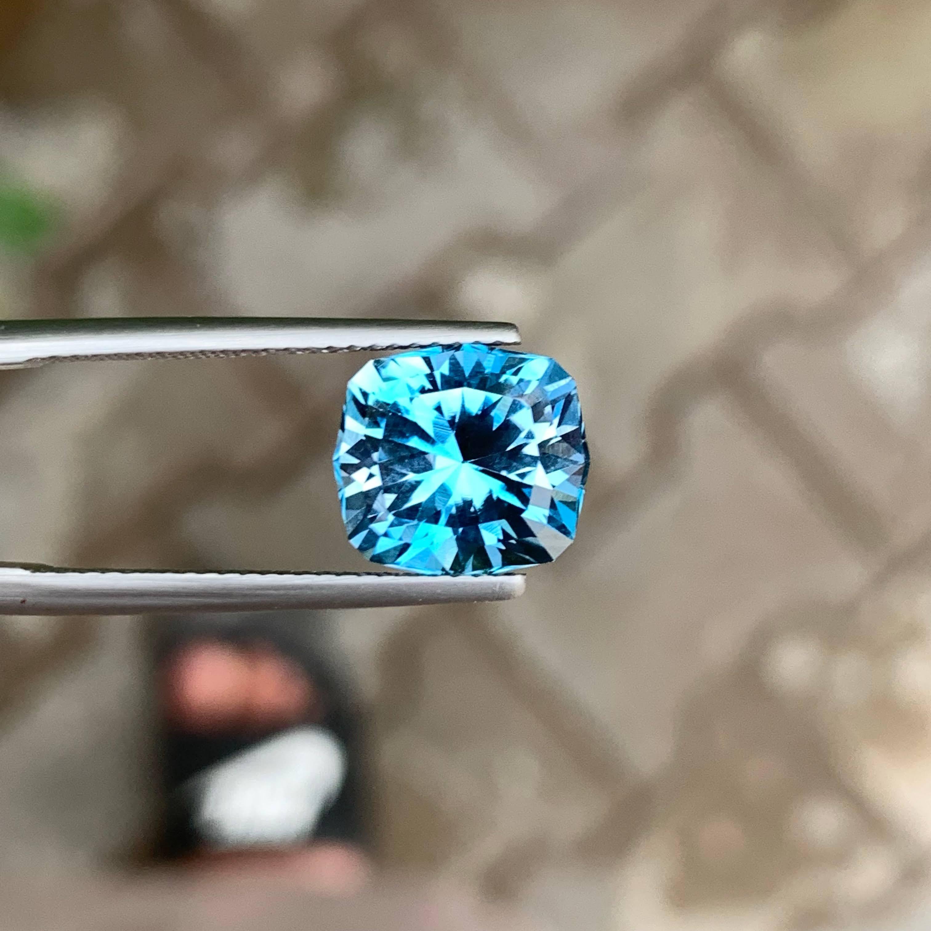 Taille mixte 5.05 Carat Naturel Loose Soft London Blue Topaz Cut Custom Precision from Africa en vente