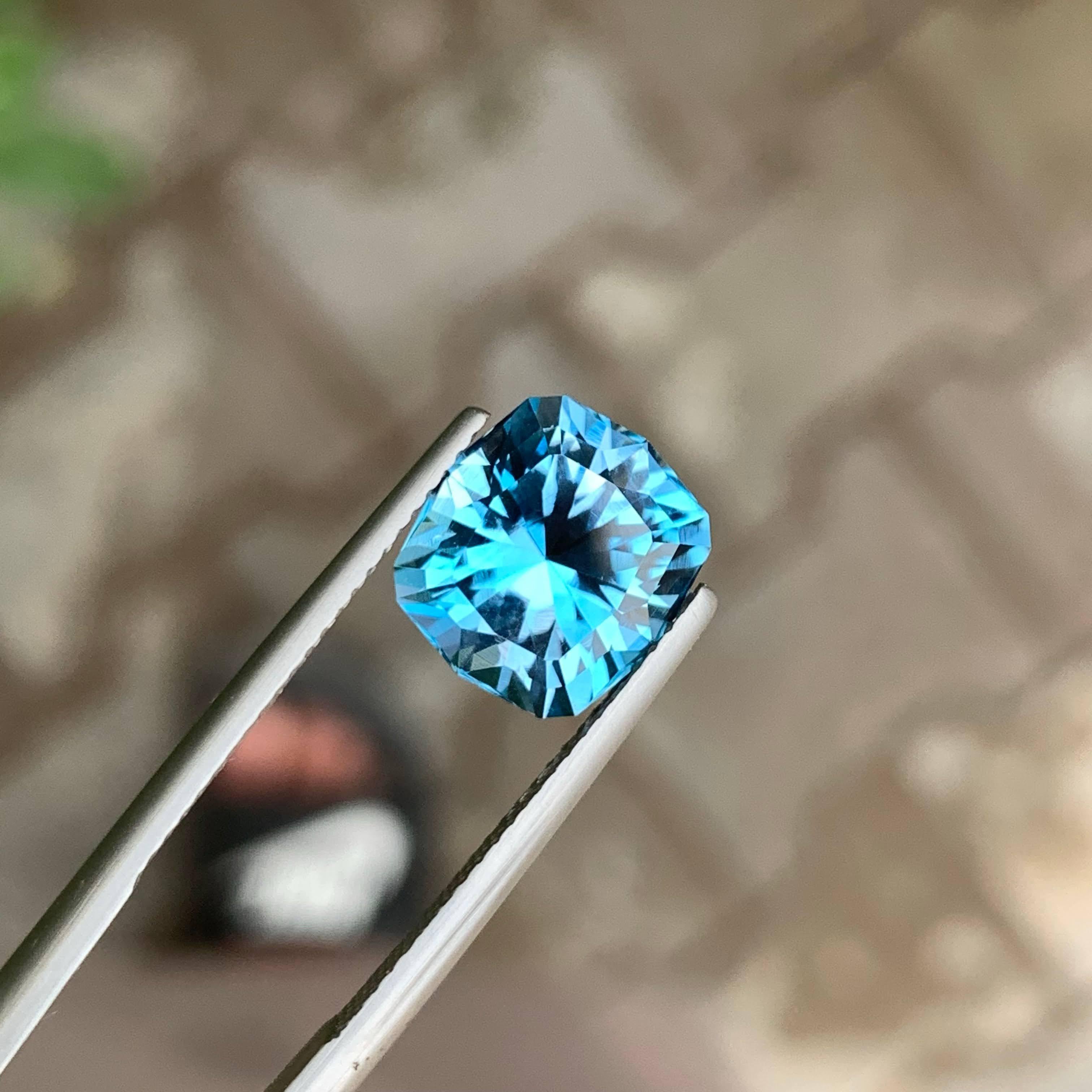 5.05 Carat Naturel Loose Soft London Blue Topaz Cut Custom Precision from Africa Unisexe en vente