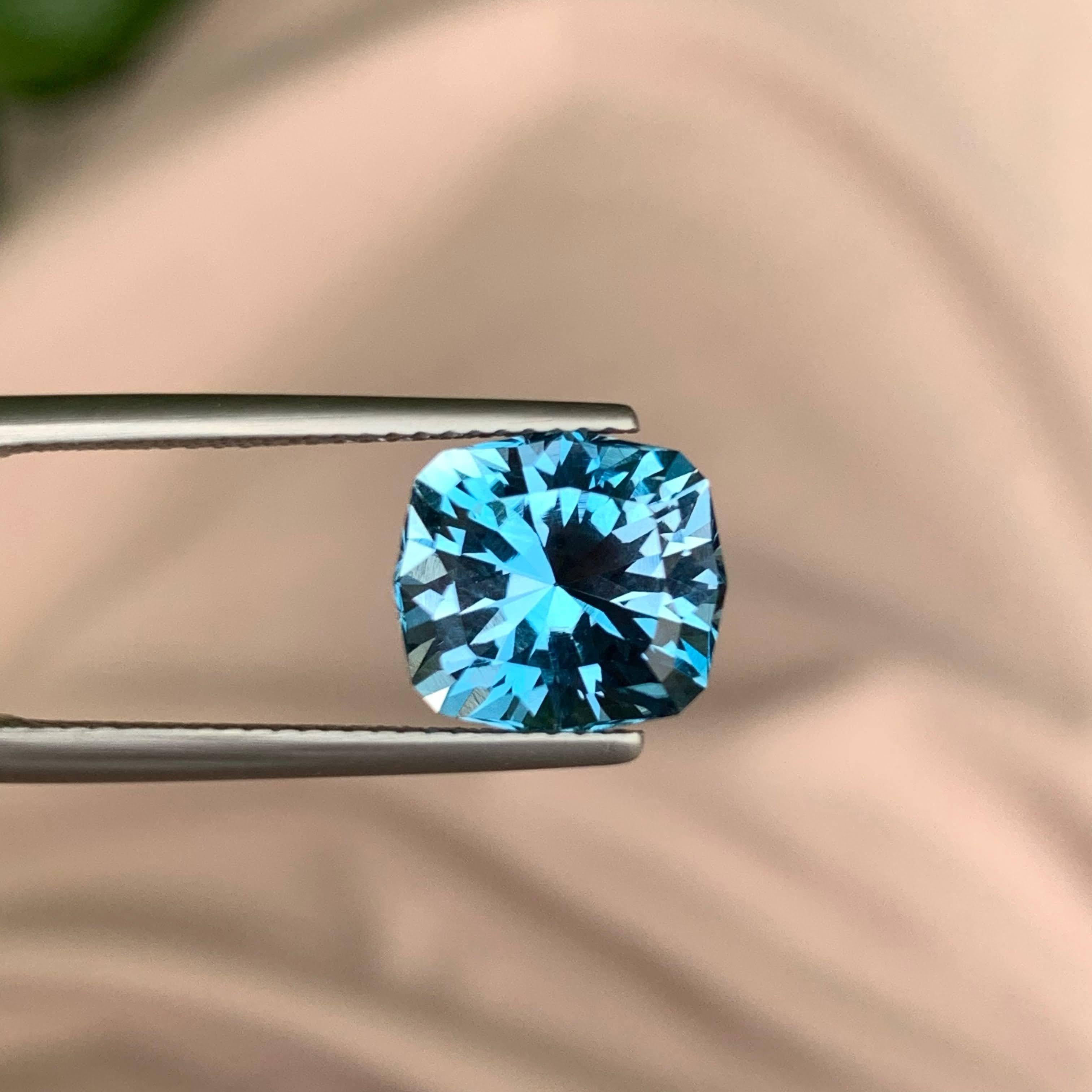 5.05 Carat Naturel Loose Soft London Blue Topaz Cut Custom Precision from Africa en vente 3