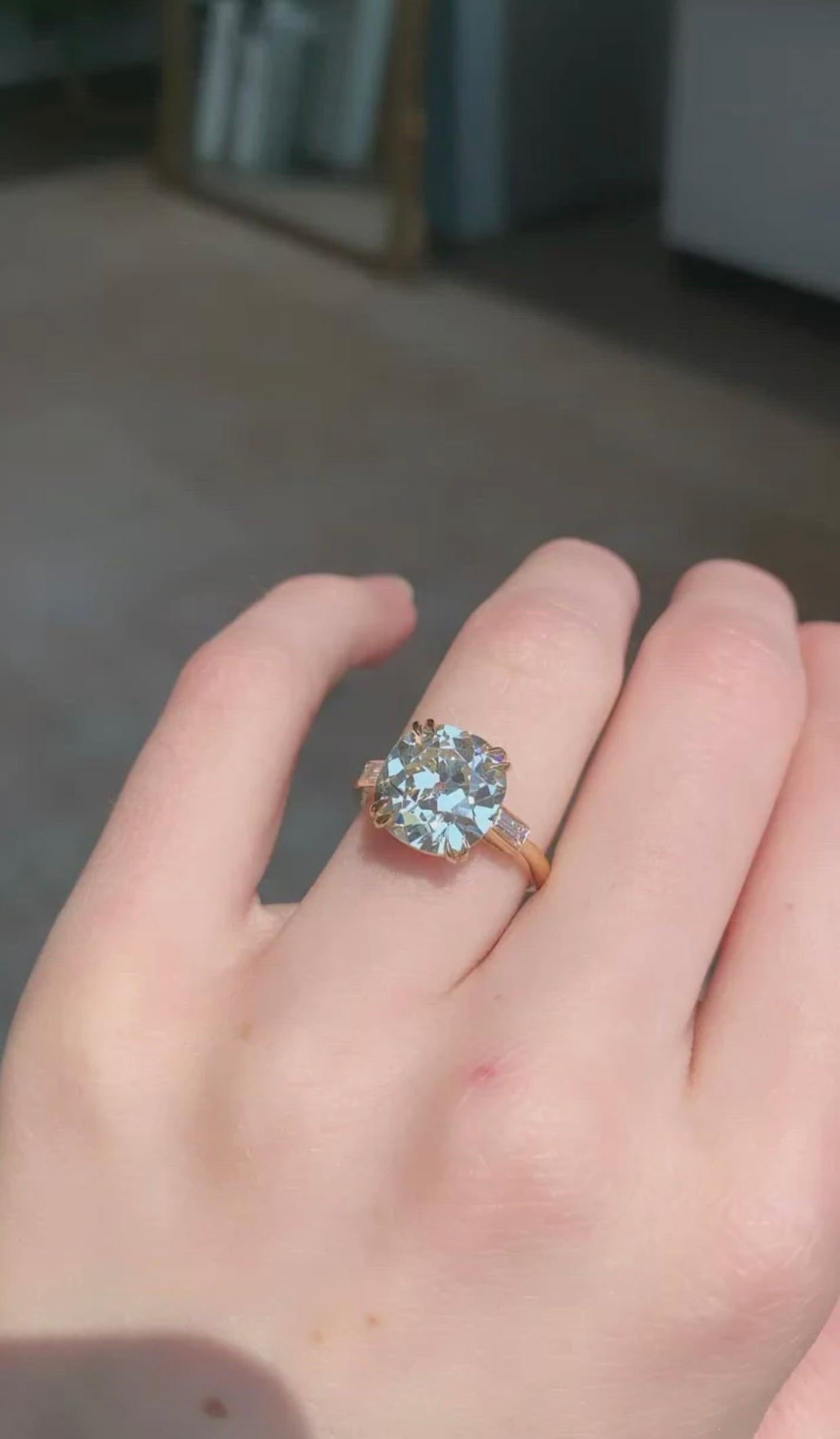 Diamantring mit 5,05 Karat Diamant im alten Minenschliff im Zustand „Neu“ in New York, NY