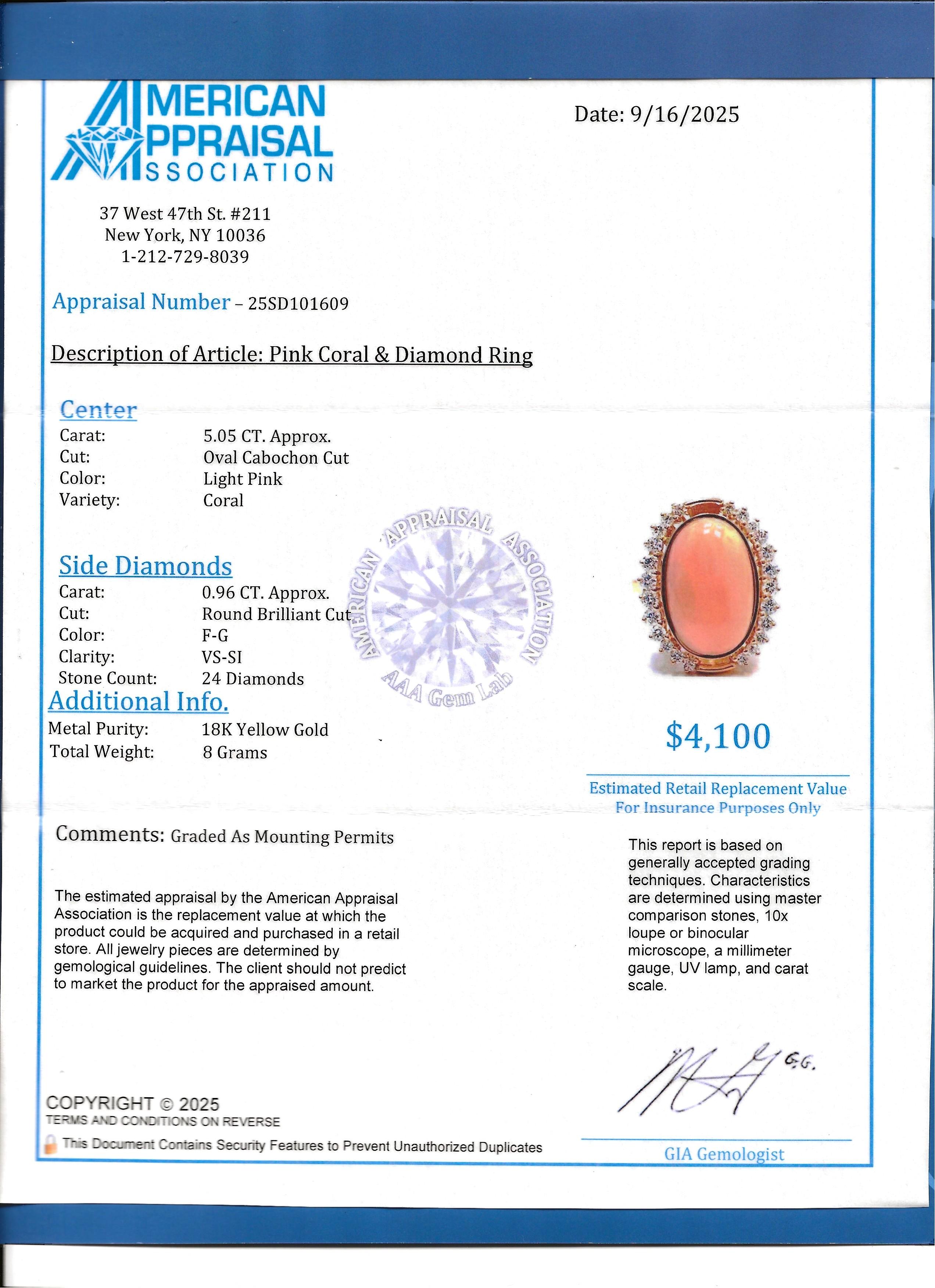 Anello Cocktail con Corallo Rosa Cabochon Ovale da 5,05 Carati e Diamanti in Oro 18 Carati in vendita 5