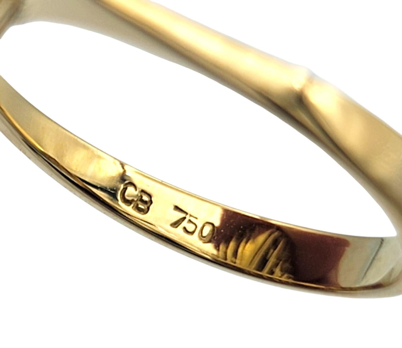 Anello Cocktail con Corallo Rosa Cabochon Ovale da 5,05 Carati e Diamanti in Oro 18 Carati in vendita 1