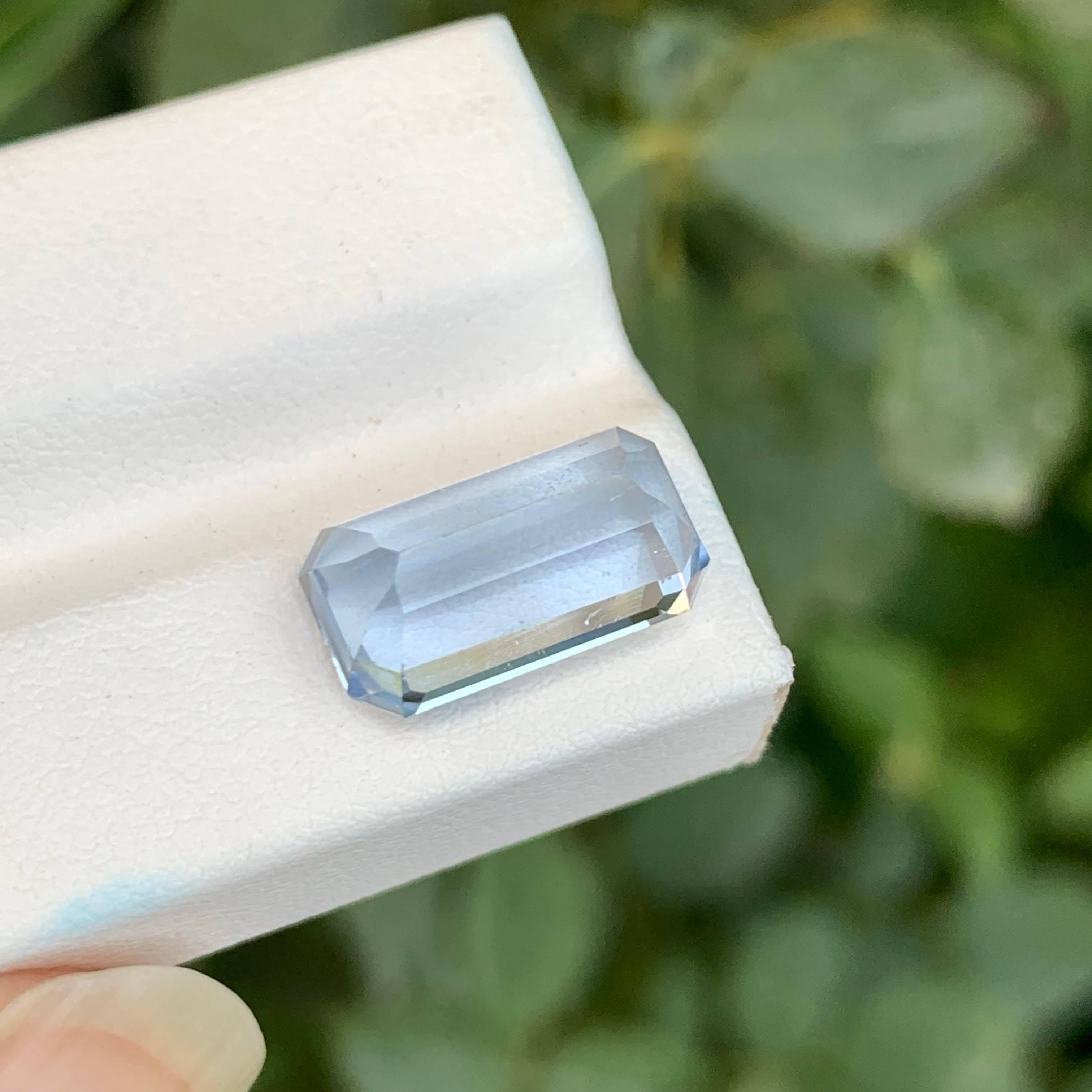 5.05 carats Loose Aquamarine Goshenite Emerald Cut Natural Pakistani Gemstone in vendita 3