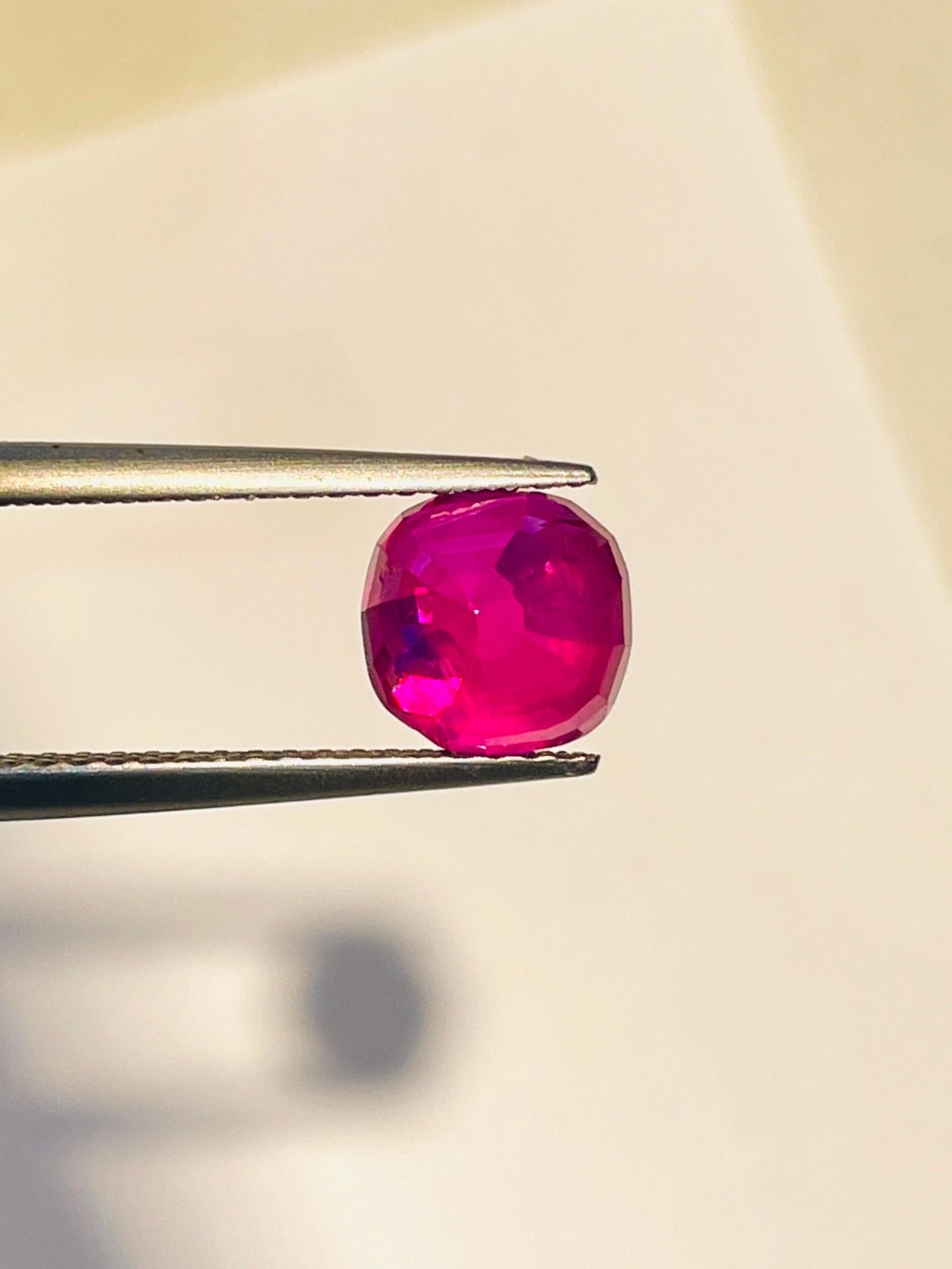 5.05 Ct unheated Burma ruby full luster transparent For Sale 5