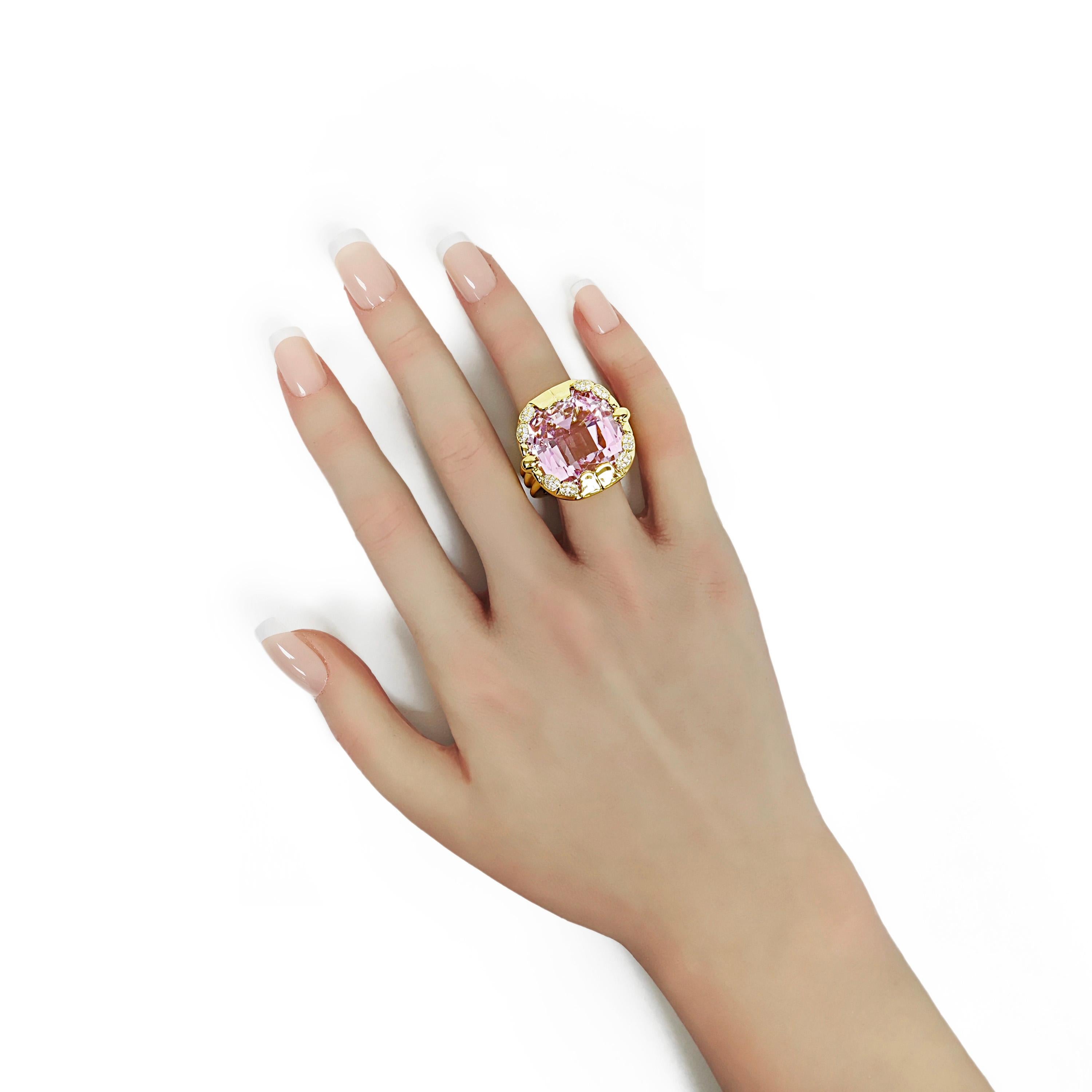 Mixed Cut 50.58 Carats Kunzite and White Diamond Yellow Gold Cocktail Ring For Sale