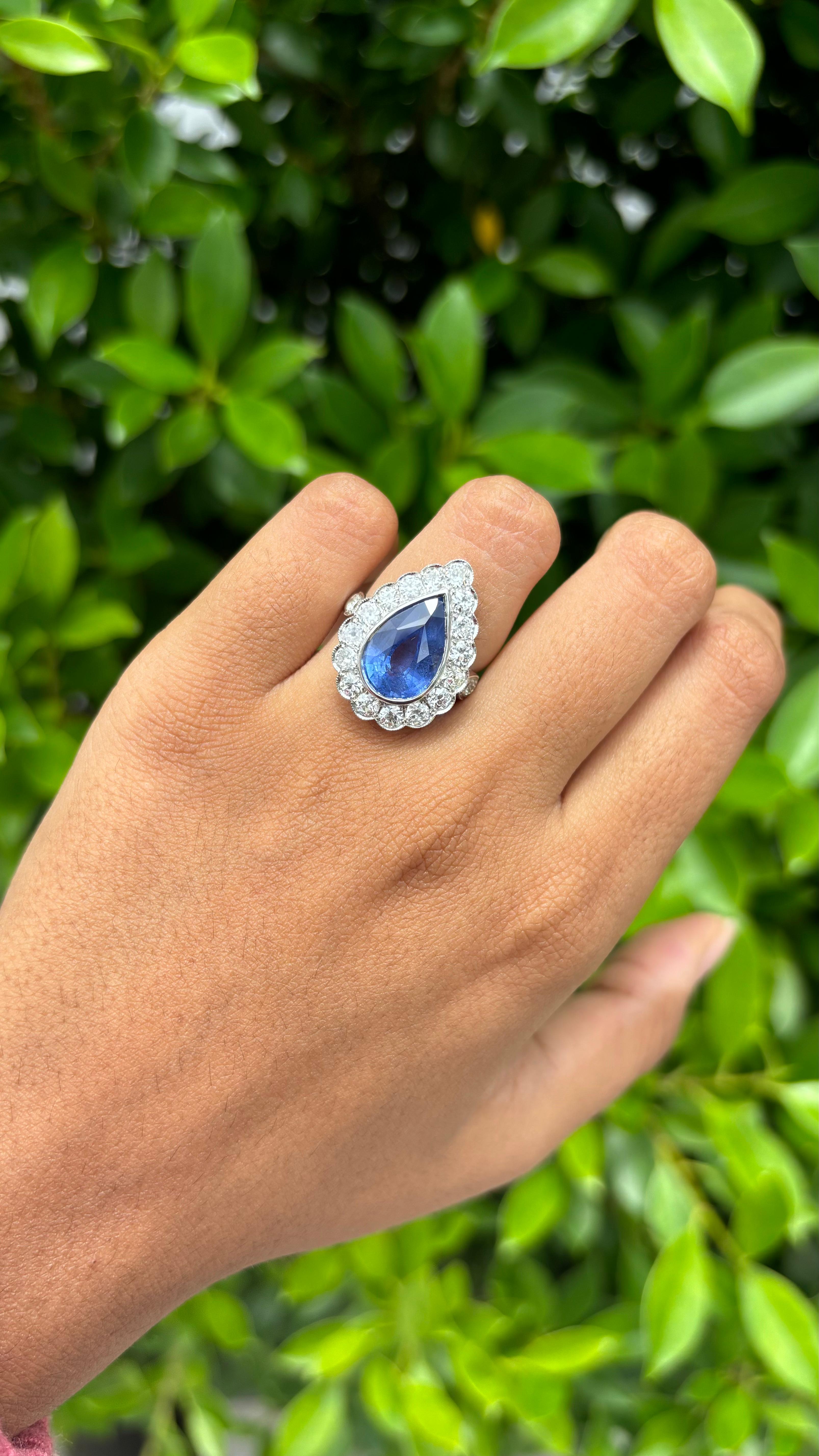 Anello Art Deco in oro bianco 18 carati con zaffiro di Ceylon e diamanti 5,05 ct. 4
