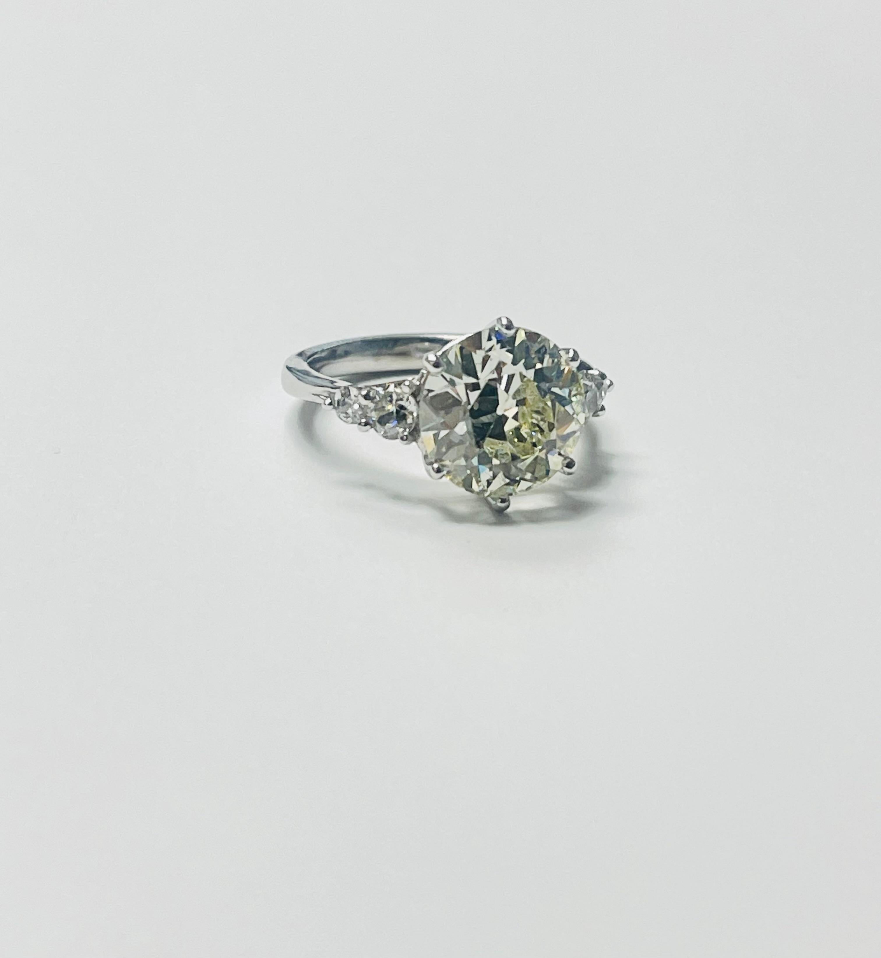 5.06 Carat Old European Cut Diamond Engagement Ring In Platinum, GIA Certified. For Sale 1