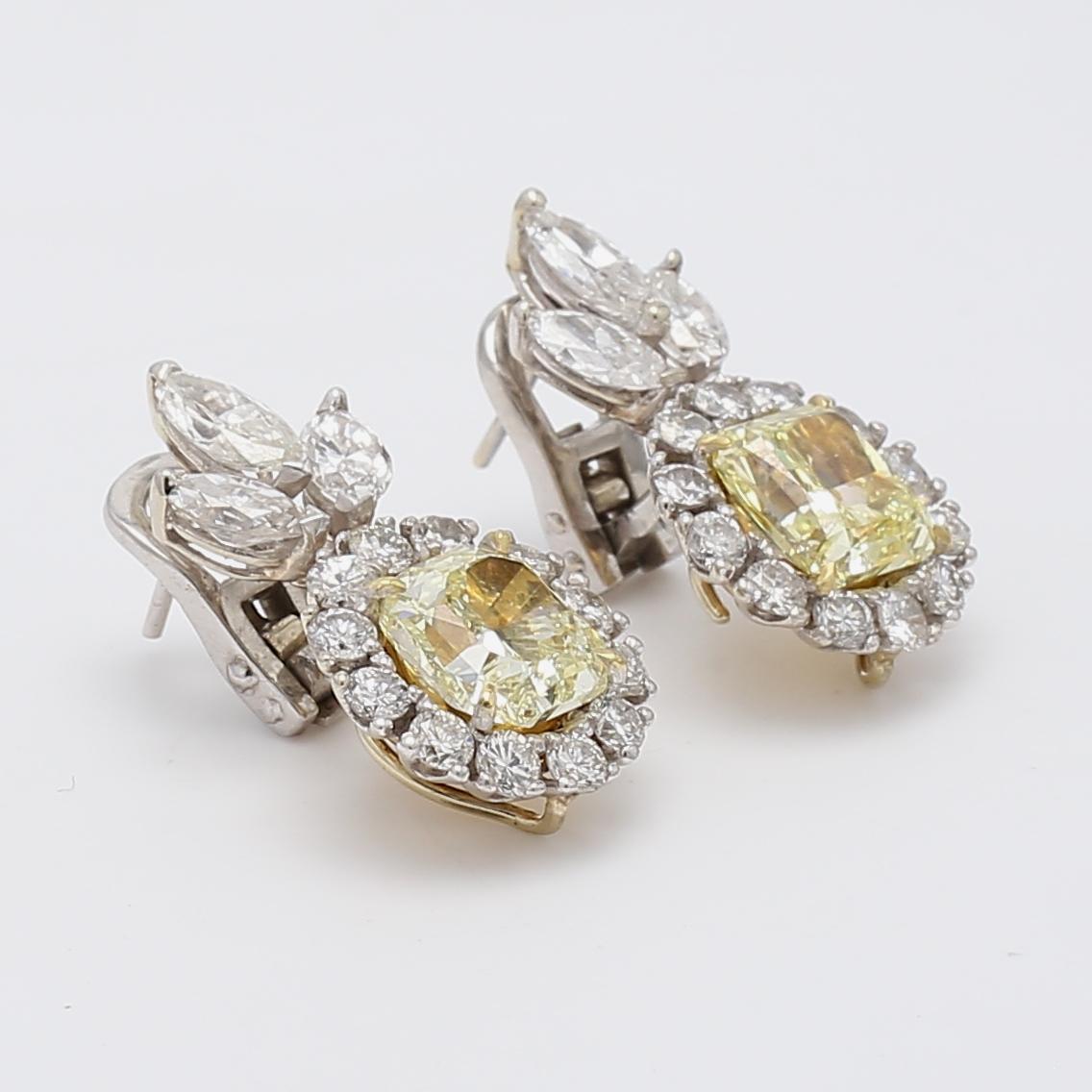 5,06 Karat Old European Cut O-Q VS Diamant Zweifarbig Gold Halo Tropfen Ohrringe im Angebot 3