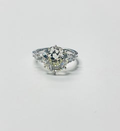 5.06 Carat Old mine Cut Diamond Engagement Ring In Platinum, GIA Certified.
