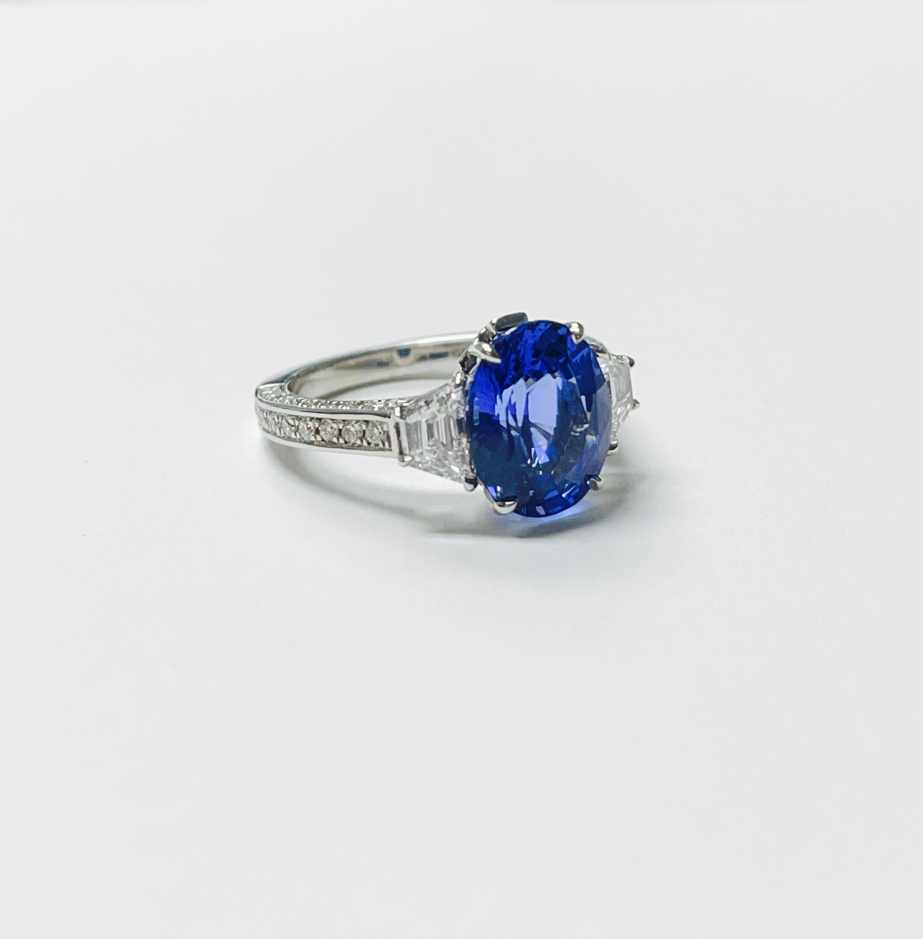 5.06 Carat Oval Blue Sapphire and Diamond Engagement Ring C.Dunaigre Certified. For Sale 1