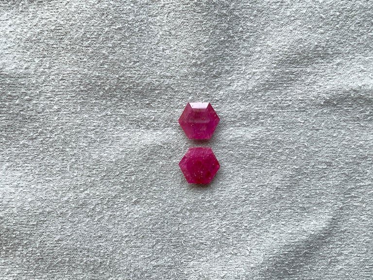 Rubis Du Mozambique 5,06 Carats Traité - Forme Coeur - Rouge - Taille Ovale - Neuf Sans Emballage