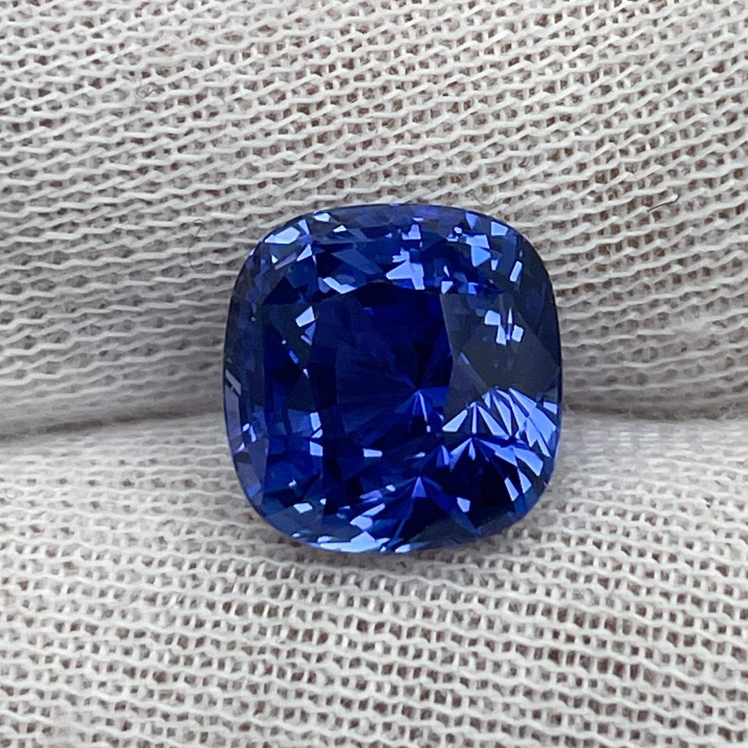 A AGL certified lively blue, Sri Lankan none treated cushion sapphire. This stone is completely clean and radiates. Will look beautiful in any jewelry!
We can help you make your dream jewelry piece with this. 
