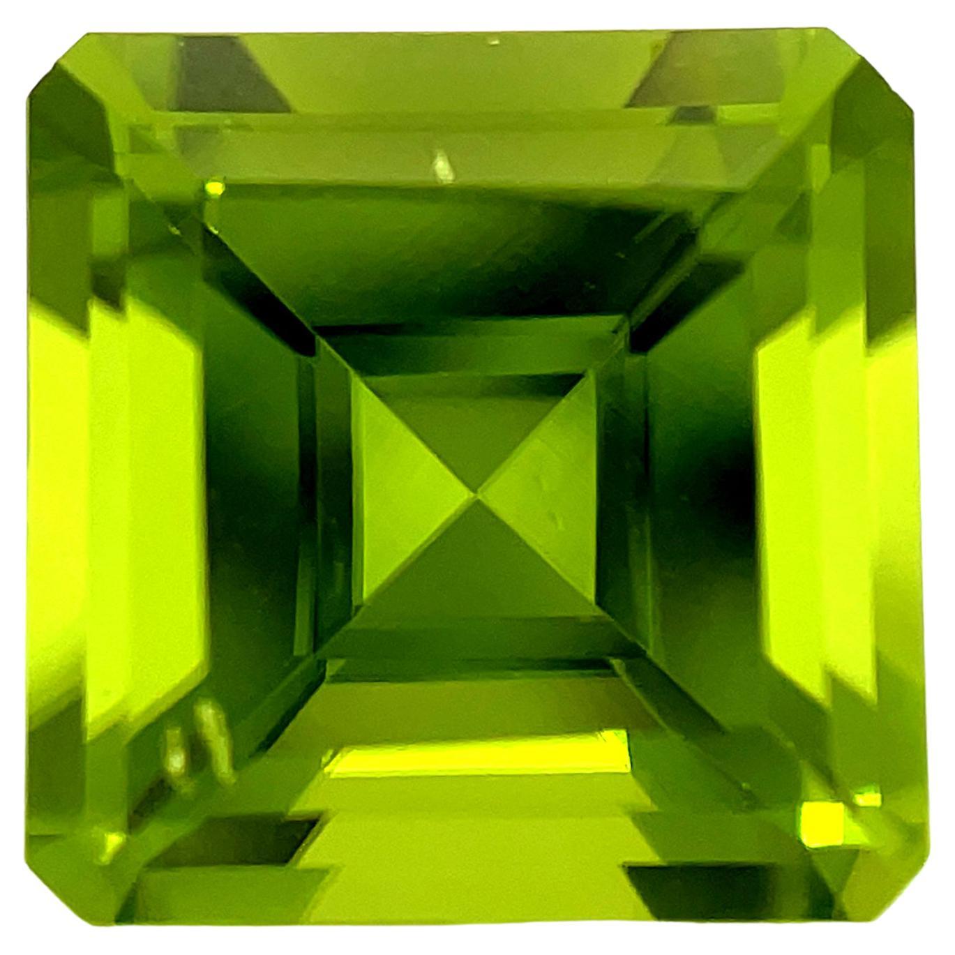 5,07 Karat Apfelgrüner Peridot Quadrat, ungefasster loser 3-Stein-Ring-Anhänger Edelstein