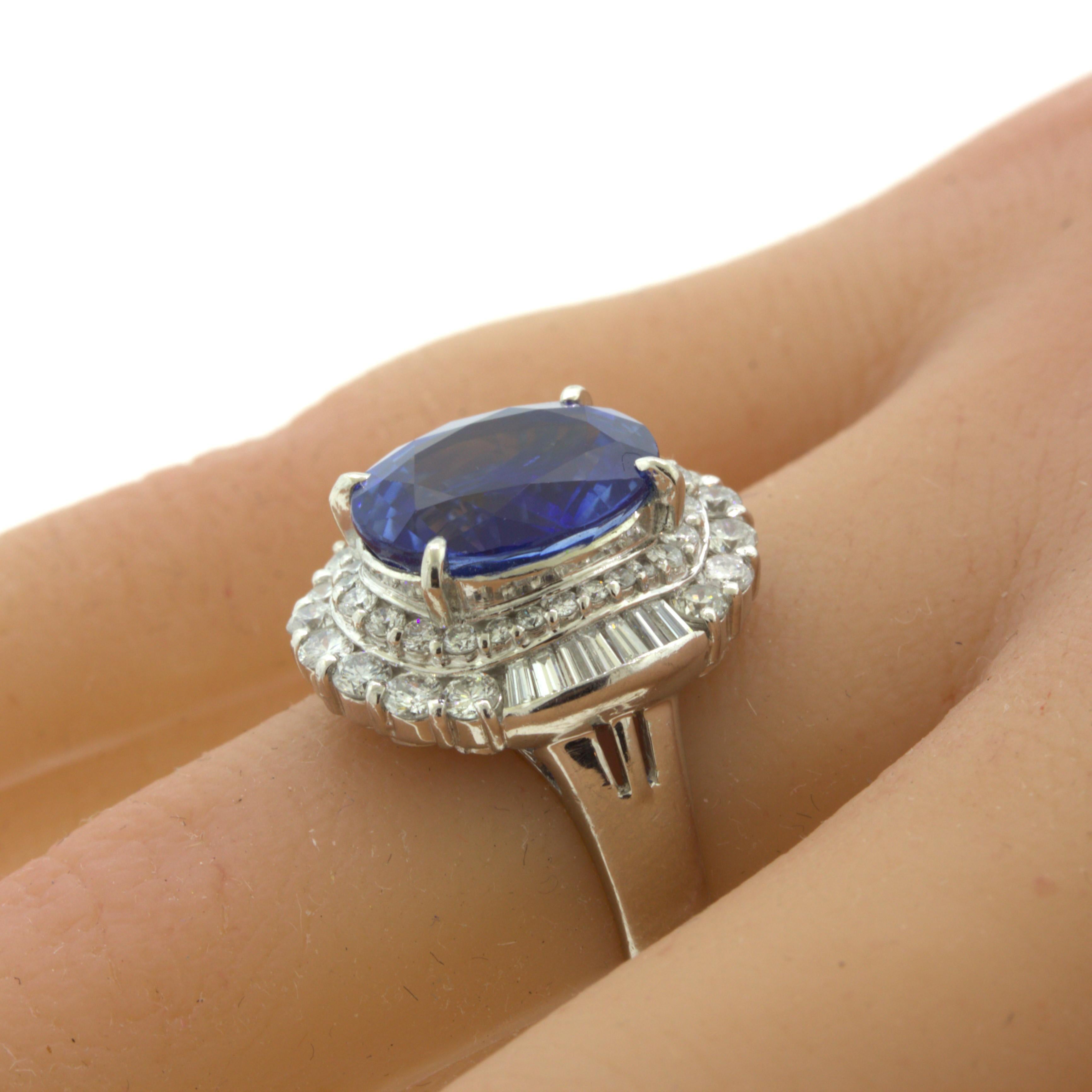 5.07 Carat Blue Sapphire Diamond Platinum Ring For Sale 4