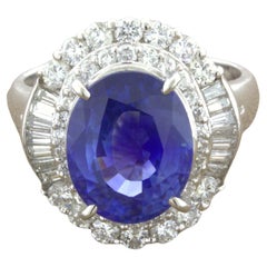 Platinring mit 5,07 Karat blauem Saphir und Diamant