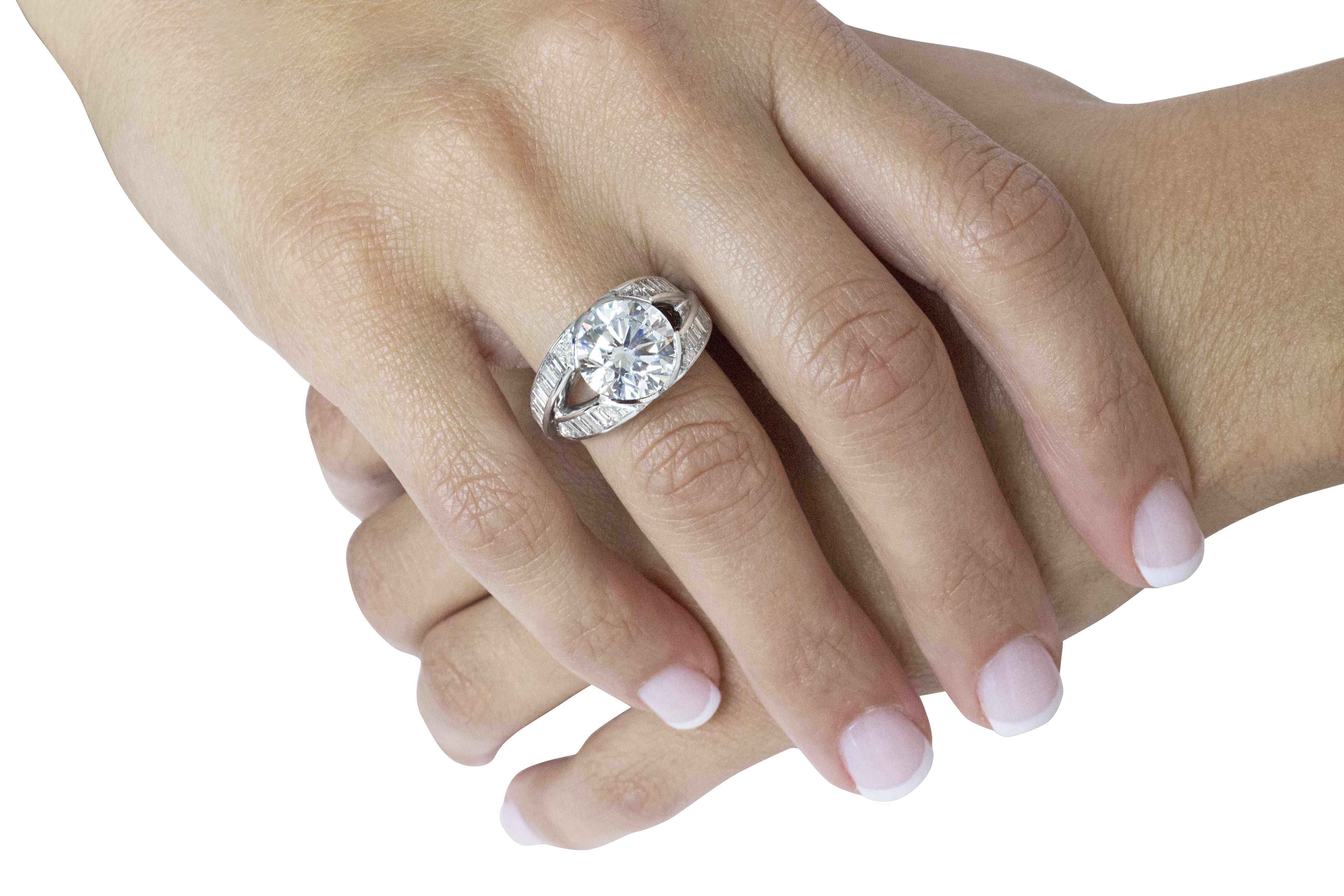 5.07 Carat GIA Certified Round Brilliant Diamond Engagement Ring 3