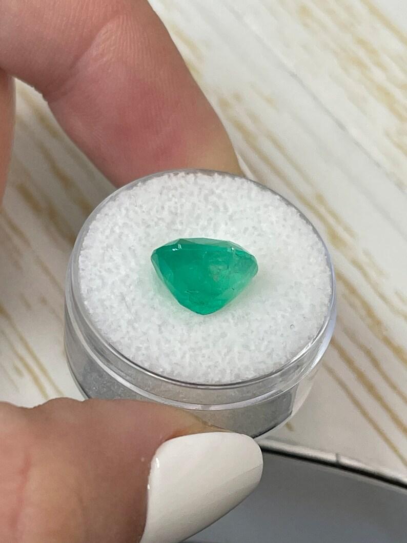 5.07 Carat Green Colombian Emerald - Cushion Cut May Birthstone Genuine Gem For Sale 1