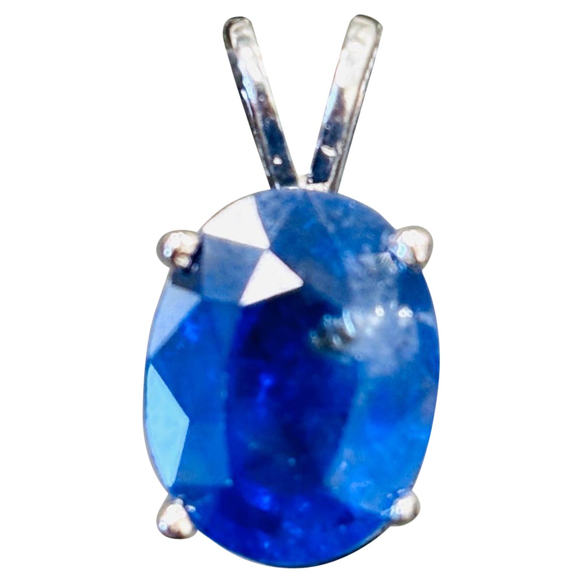 5.07 Carat Natural Oval Sapphire Pendant in 14k White Gold
