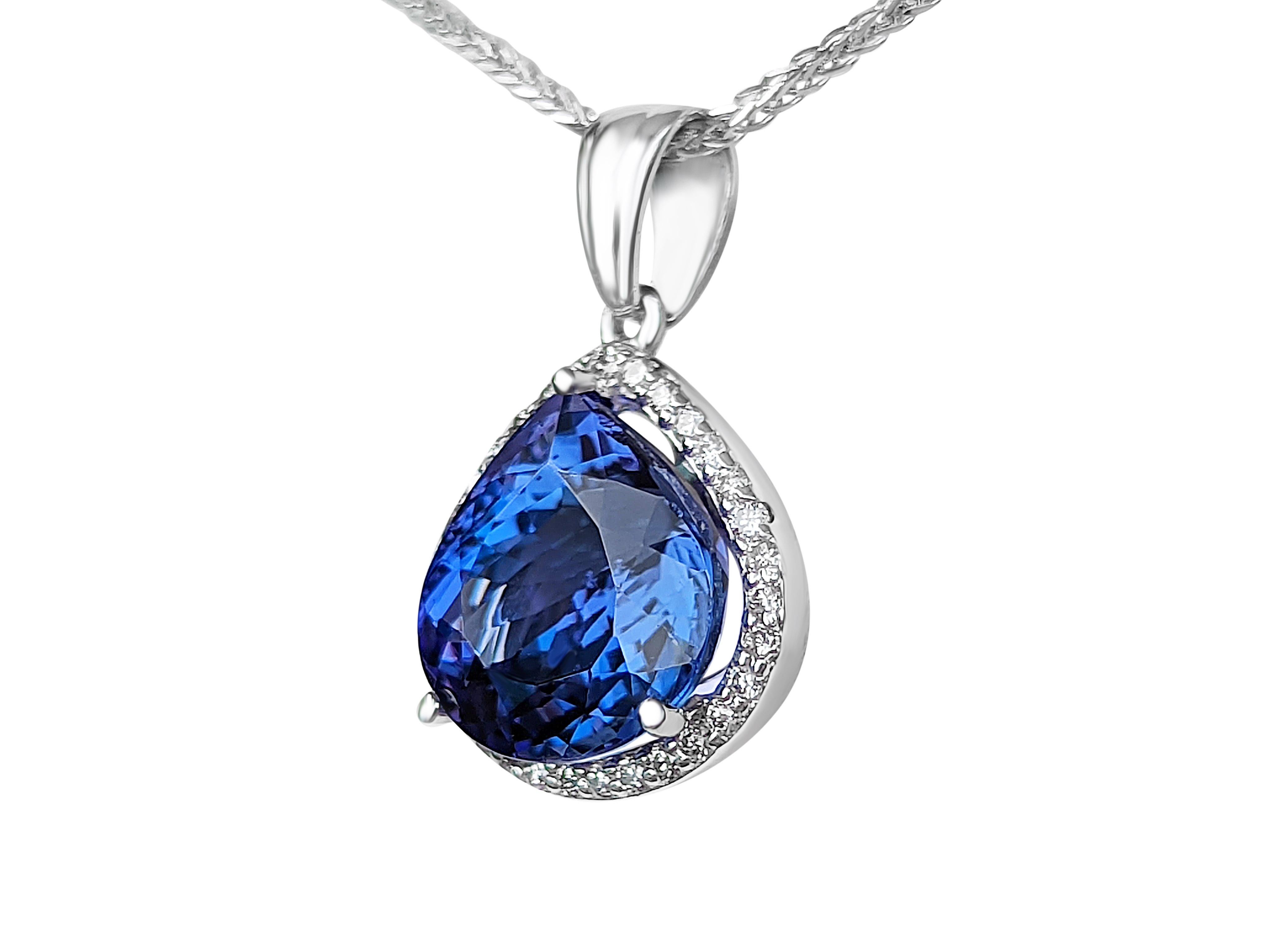 Pear Cut 5.07 Carat Tanzanite and 0.25 Ct Diamonds, 14 Kt. White Gold, Pendant Necklace