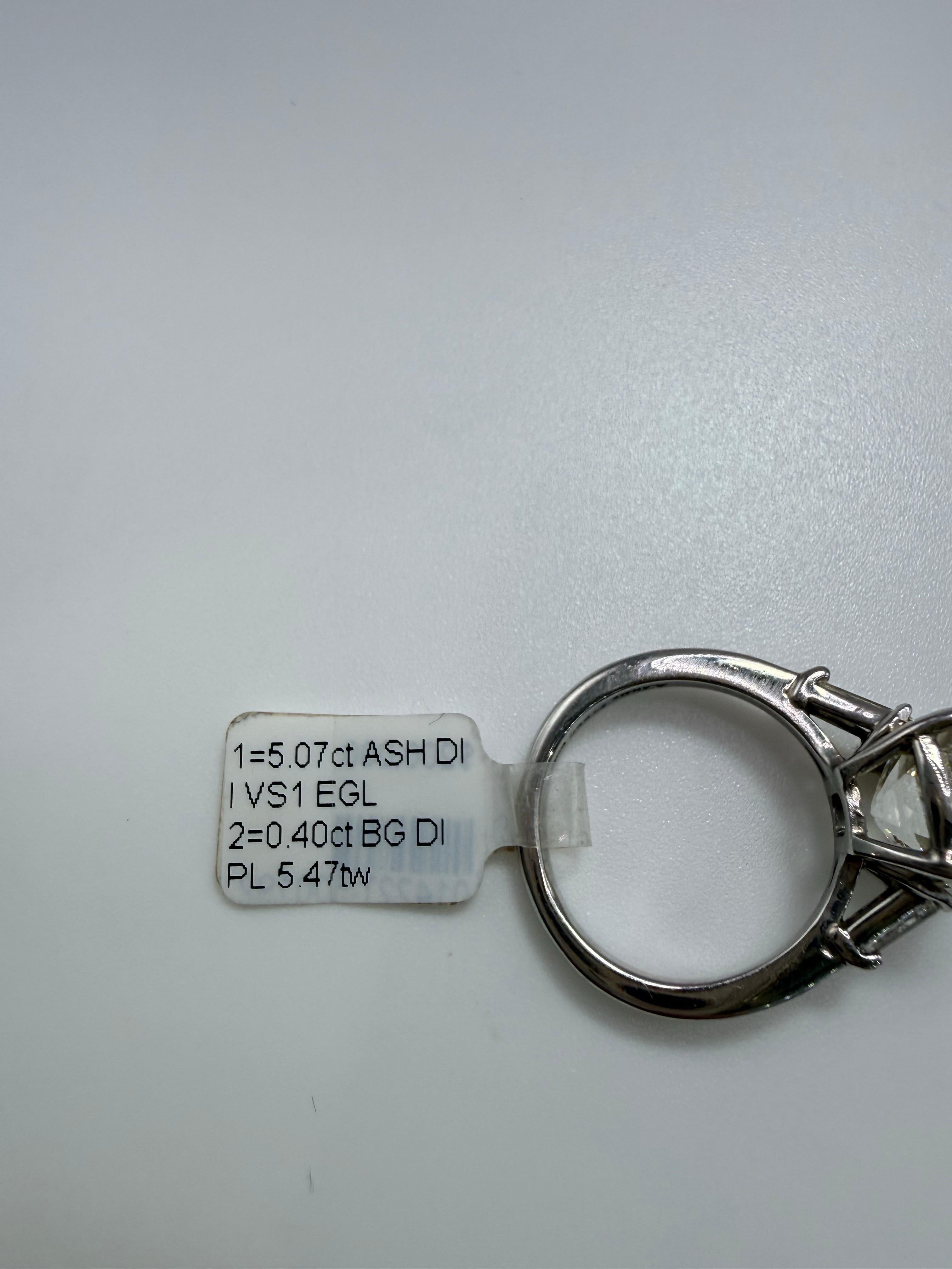 5,07 quilates Anillo de compromiso talla Asscher platino en venta 7