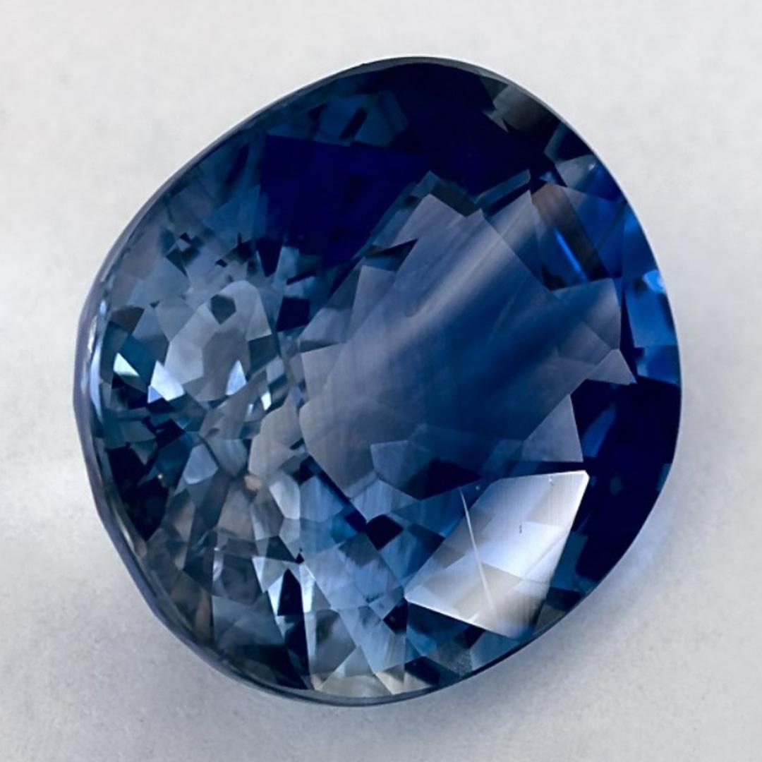 Taglio ovale 5.07 carati di zaffiro blu ovale sfuso