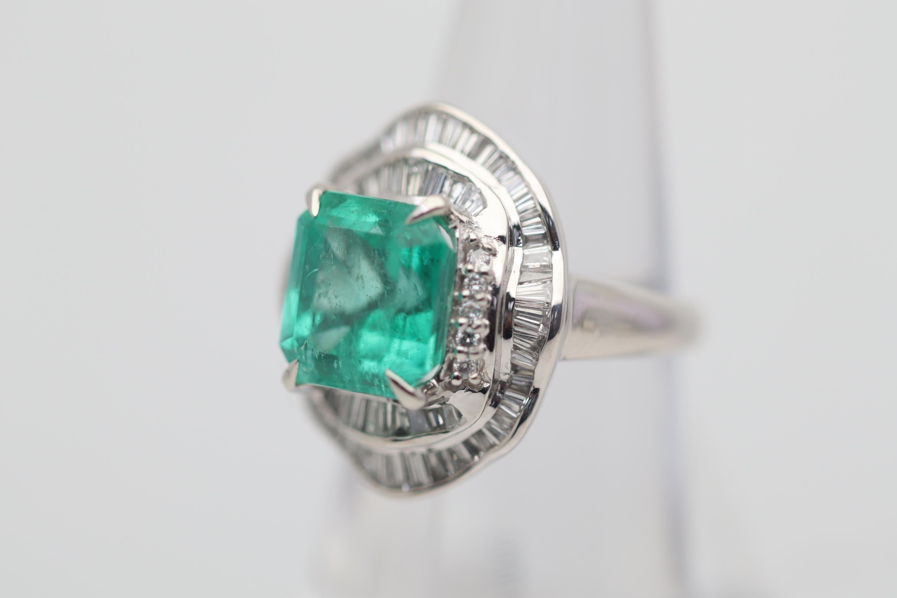 5.08 Carat Emerald Diamond Platinum Ring In New Condition For Sale In Beverly Hills, CA