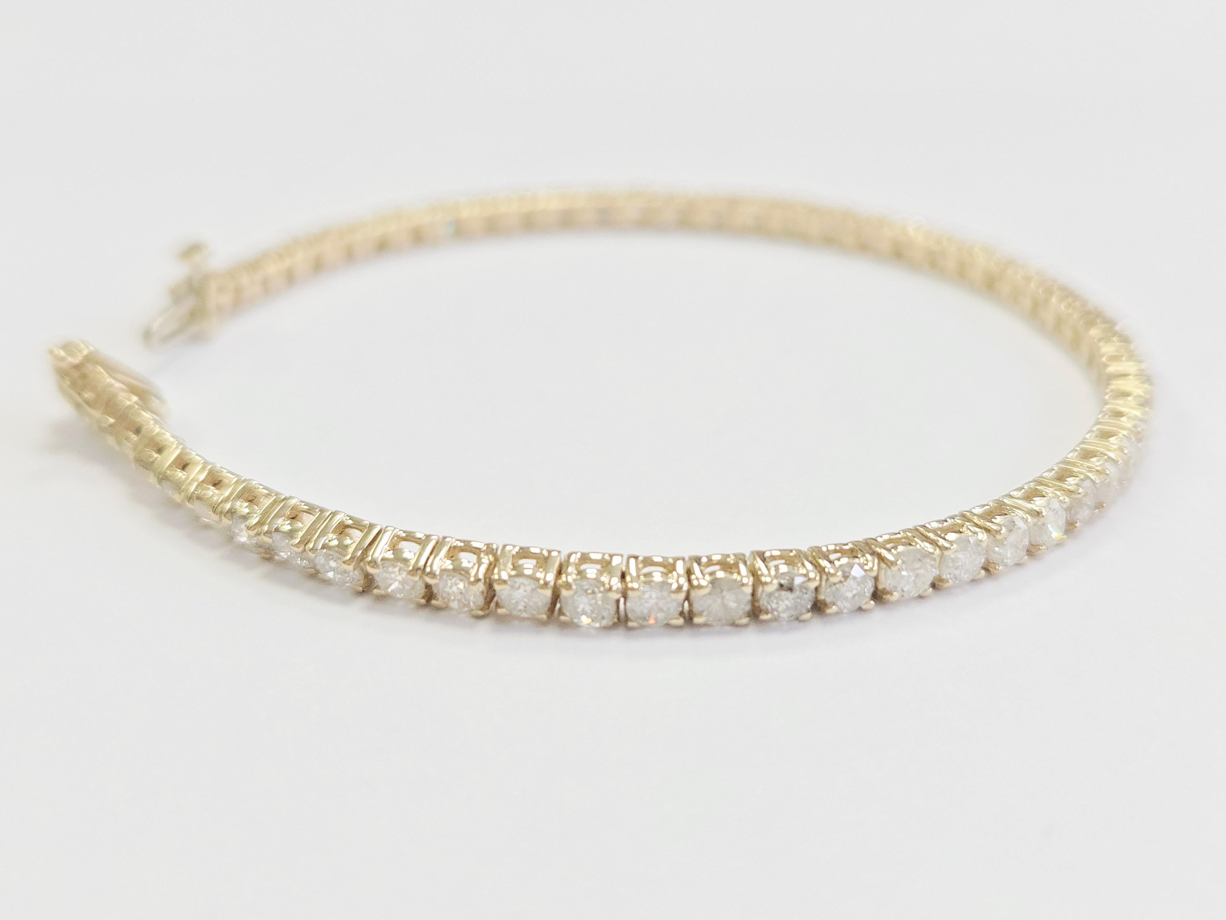 Modern 5.08 Carat Natural Diamond Tennis Bracelet 14 Karat Yellow Gold