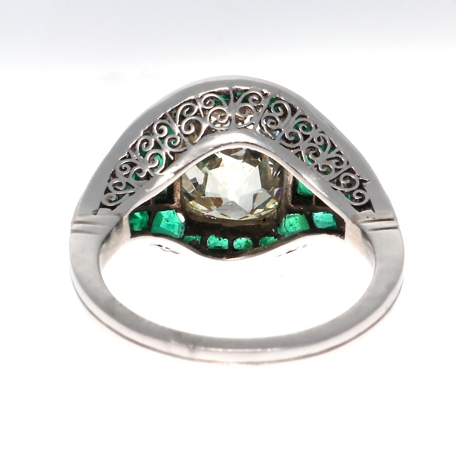 5.08 Old Mine Cut Diamond Emerald Platinum Ring In New Condition In Beverly Hills, CA