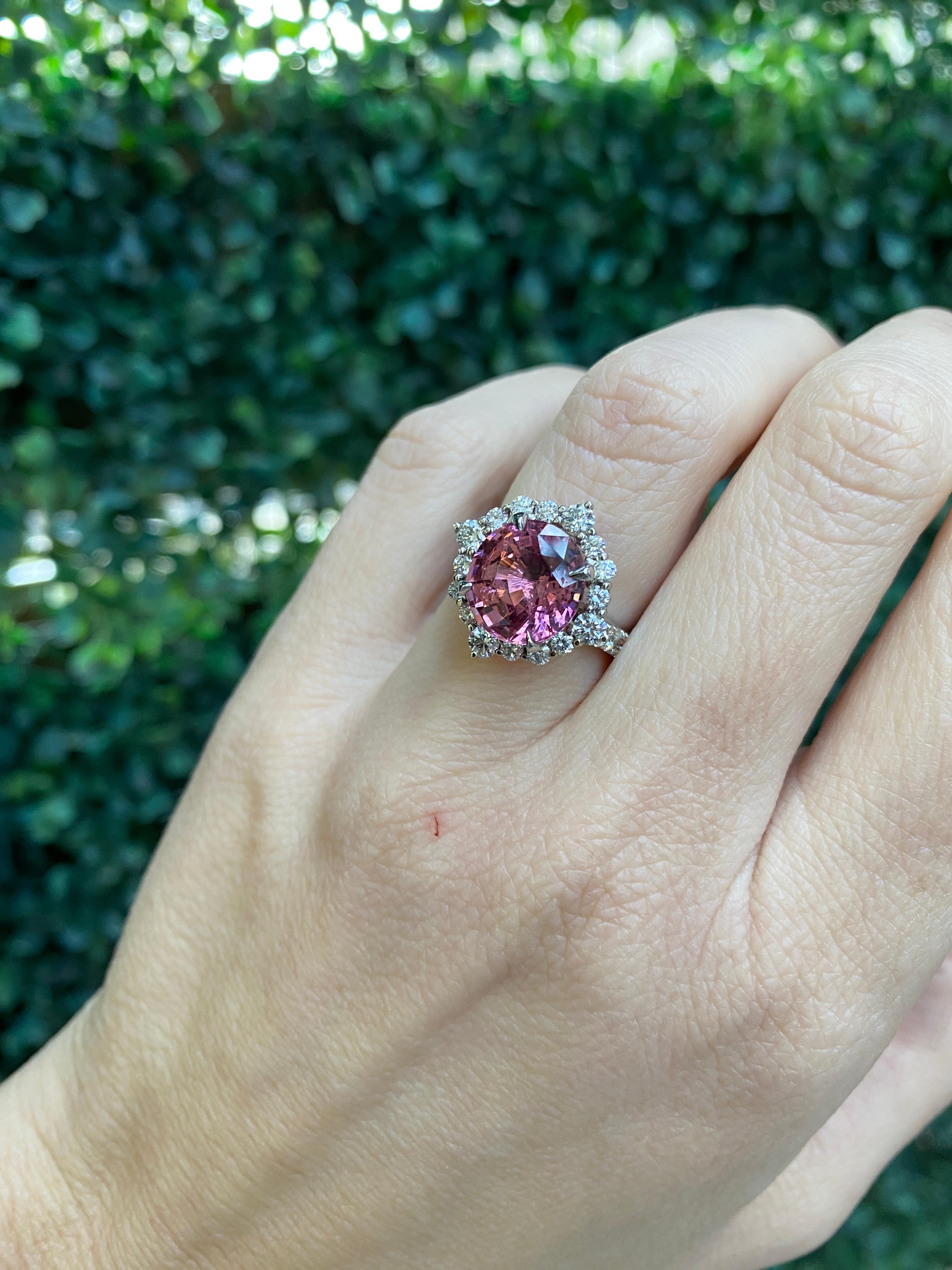 5.08ct Oval Cut Natural Pink Spinel, 1.03ctw Diamond Halo 18k White Gold Ring For Sale 4