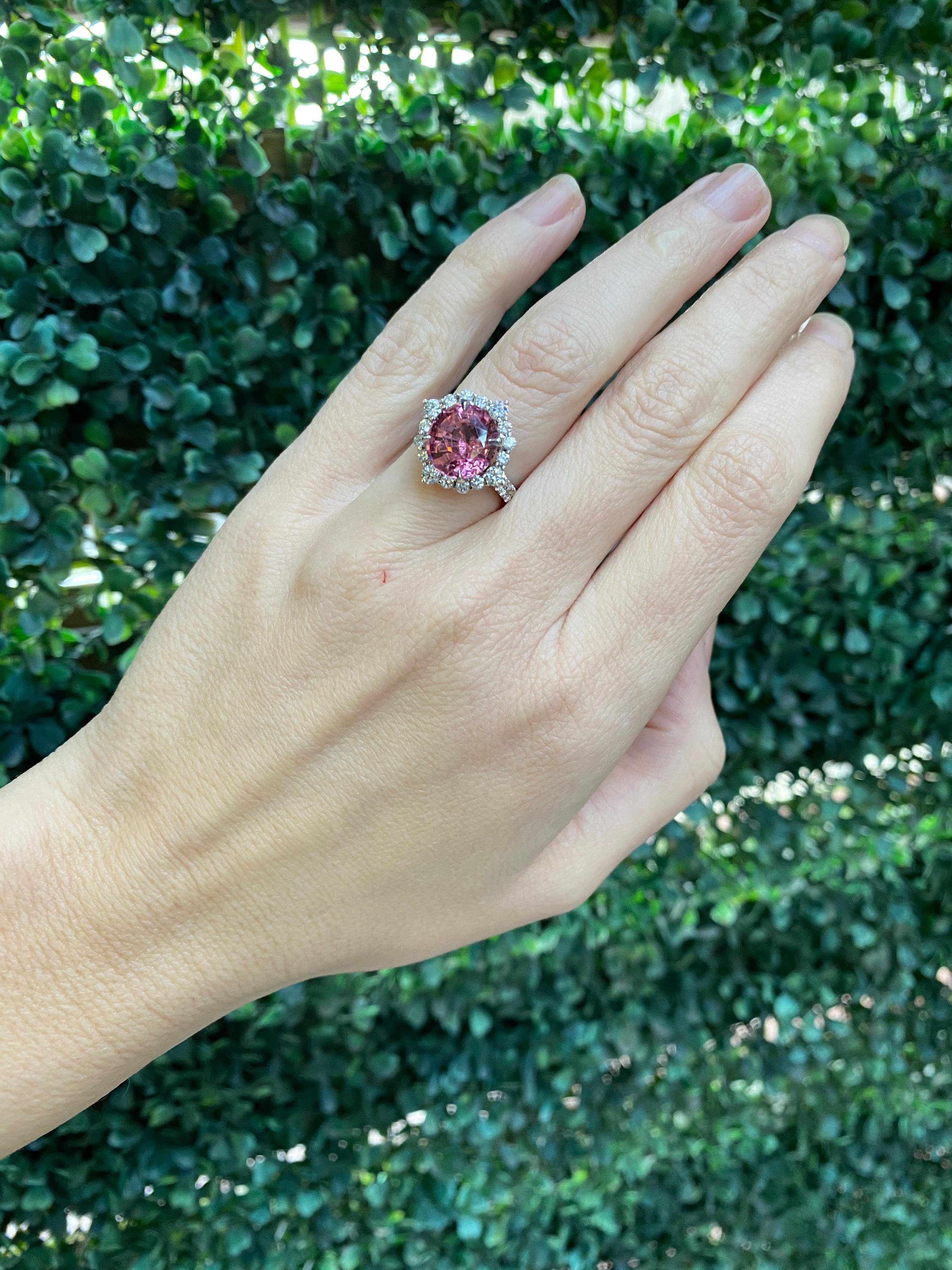 5.08ct Oval Cut Natural Pink Spinel, 1.03ctw Diamond Halo 18k White Gold Ring For Sale 7