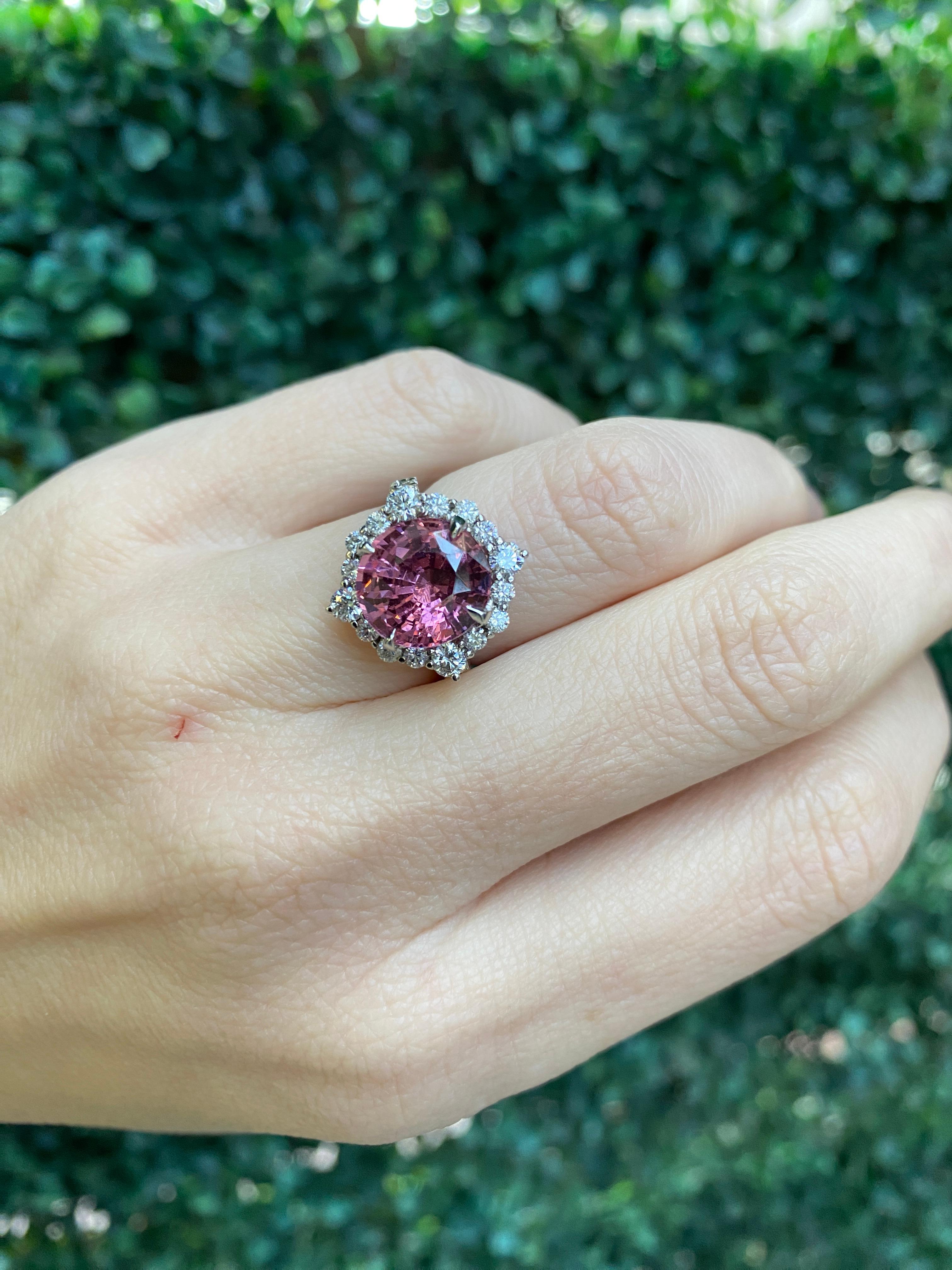 5.08ct Oval Cut Natural Pink Spinel, 1.03ctw Diamond Halo 18k White Gold Ring For Sale 8