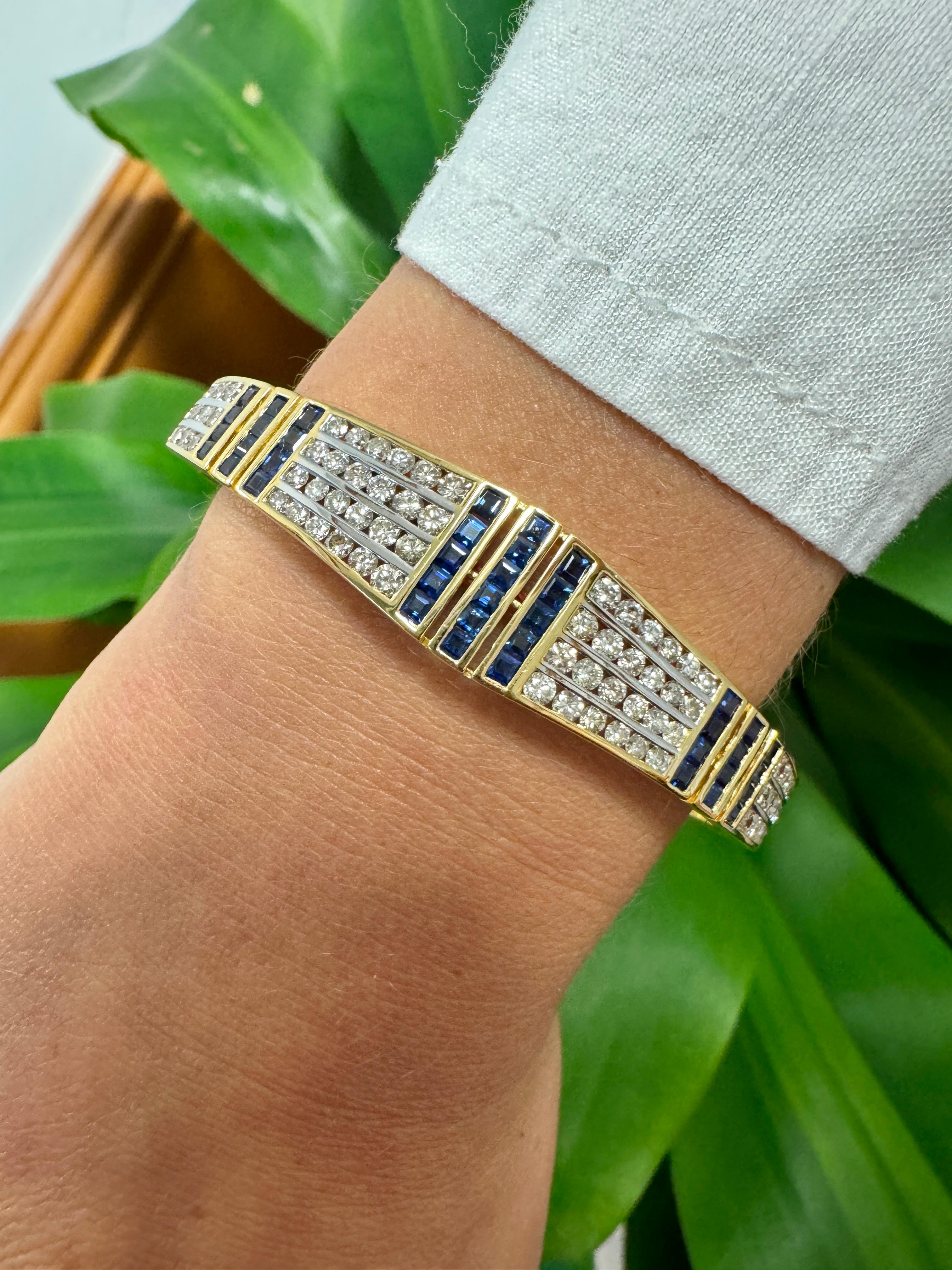 Women's 5.09 Carat Blue Sapphire and Diamond Bangle Bracelet in 18k Yellow Gold For Sale