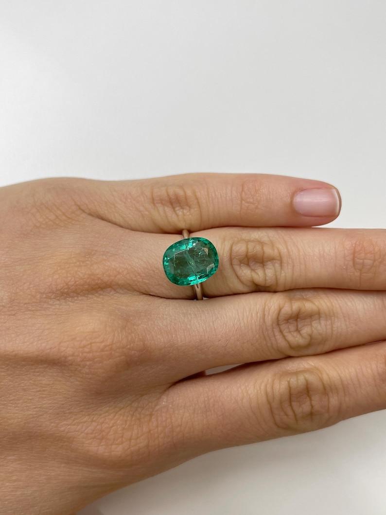 5.09 Carat Bubbly Hybrid Cut Zambian Emerald - Cushion Oval Cut Genuine Gem For Sale 2