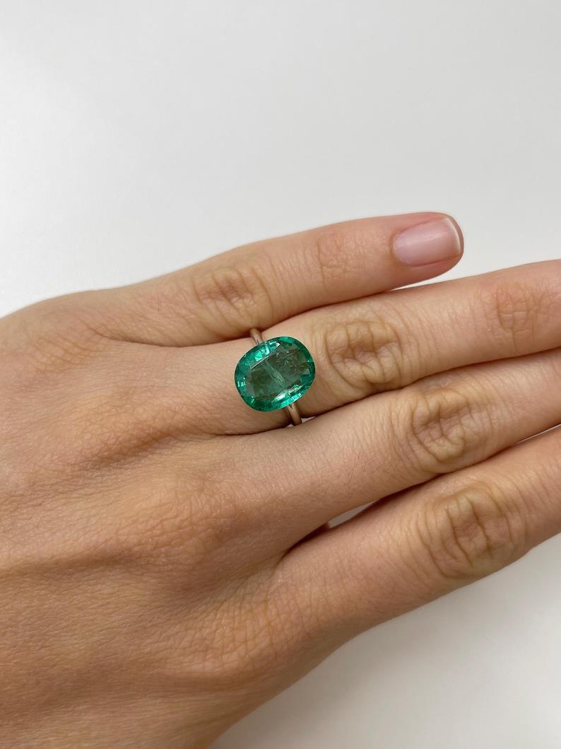 5.09 Carat Bubbly Hybrid Cut Zambian Emerald - Cushion Oval Cut Genuine Gem For Sale 1