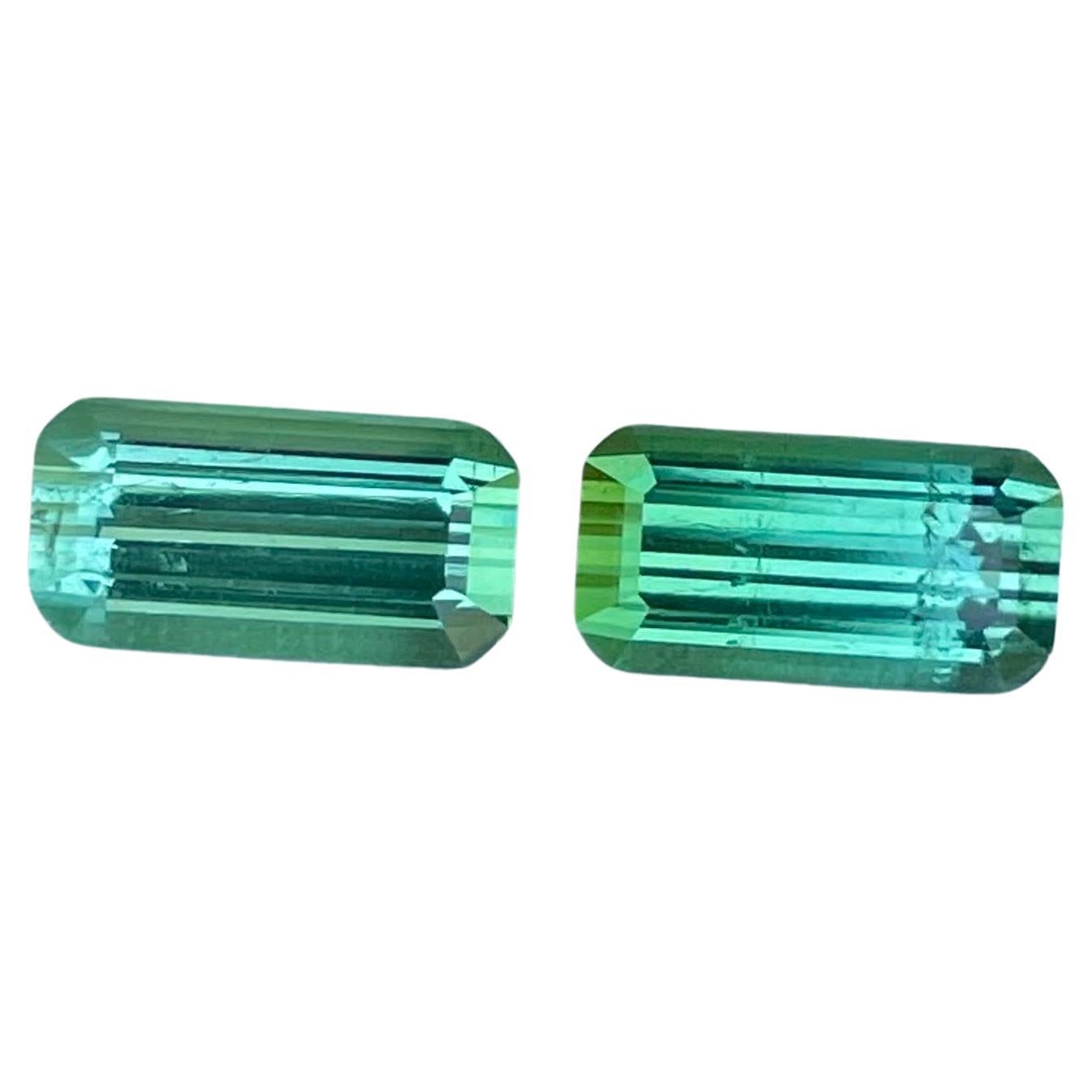 Paire de tourmalines bleu verdâtre non serties de 5,09 carats, pierres précieuses afghanes taille émeraude
