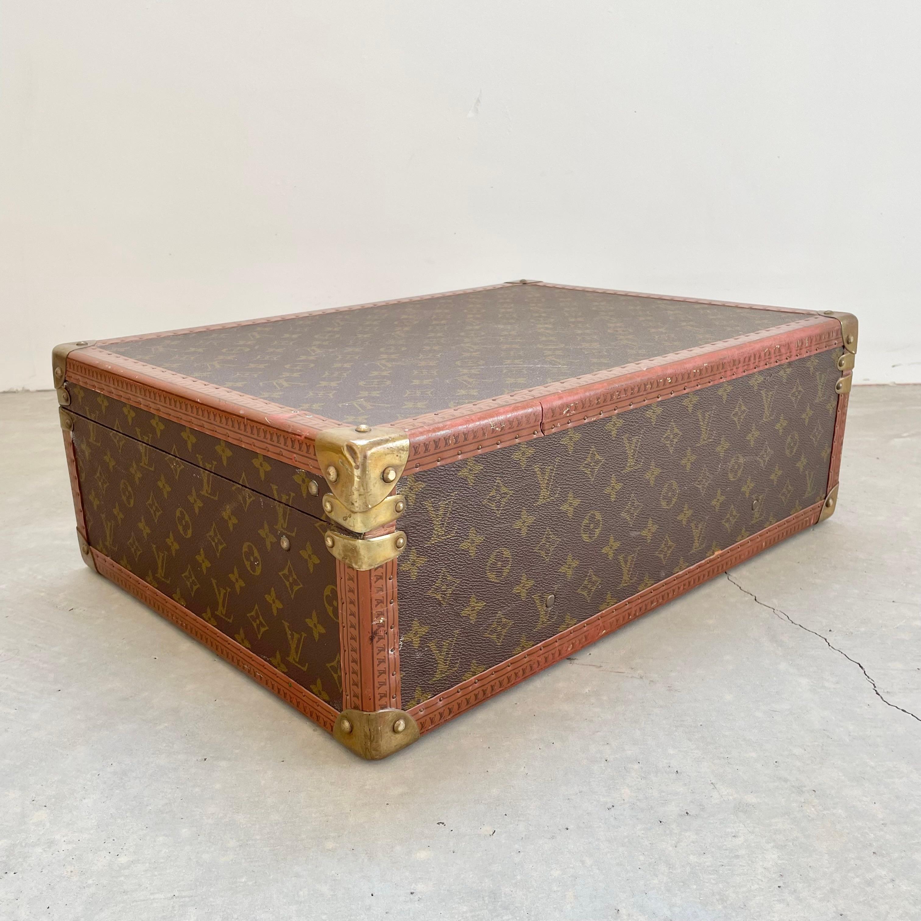 50cm Louis Vuitton Trunk, 1940s France For Sale 3