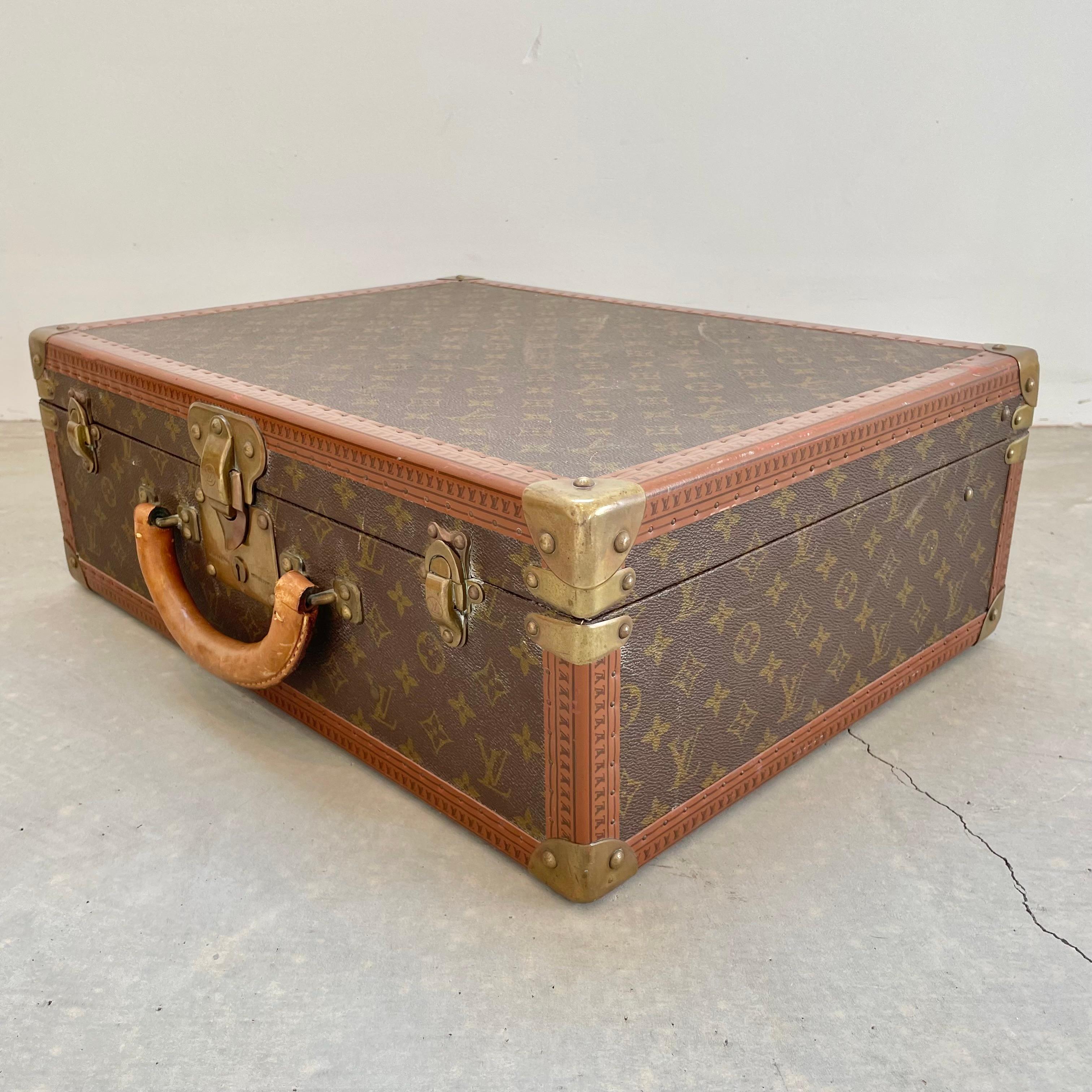 50cm Louis Vuitton Trunk, 1940s France For Sale 5