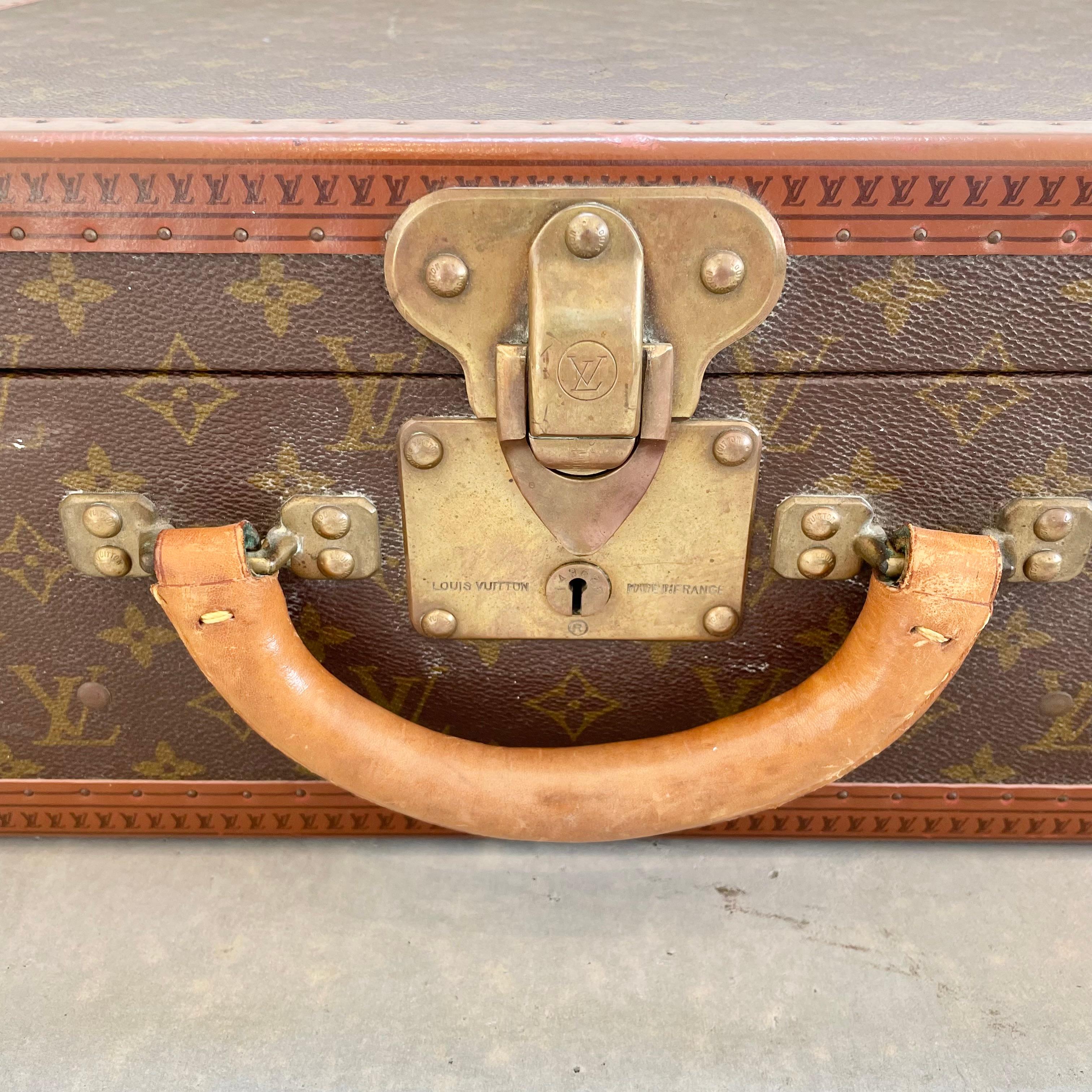 50cm Louis Vuitton-Koffer, Frankreich, 1940er Jahre (Moderne der Mitte des Jahrhunderts) im Angebot