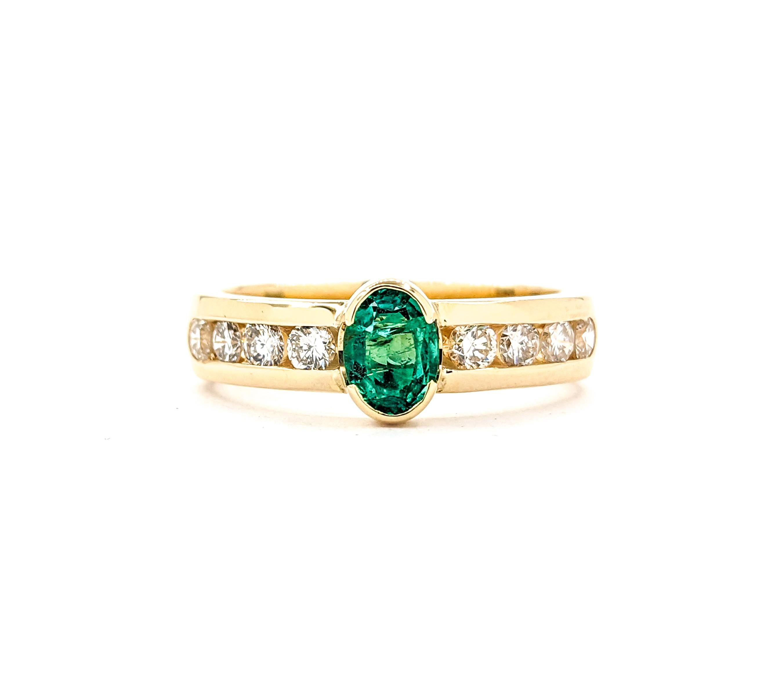 .50ct Emerald & .40ctw Diamond Ring In Yellow Gold For Sale 5