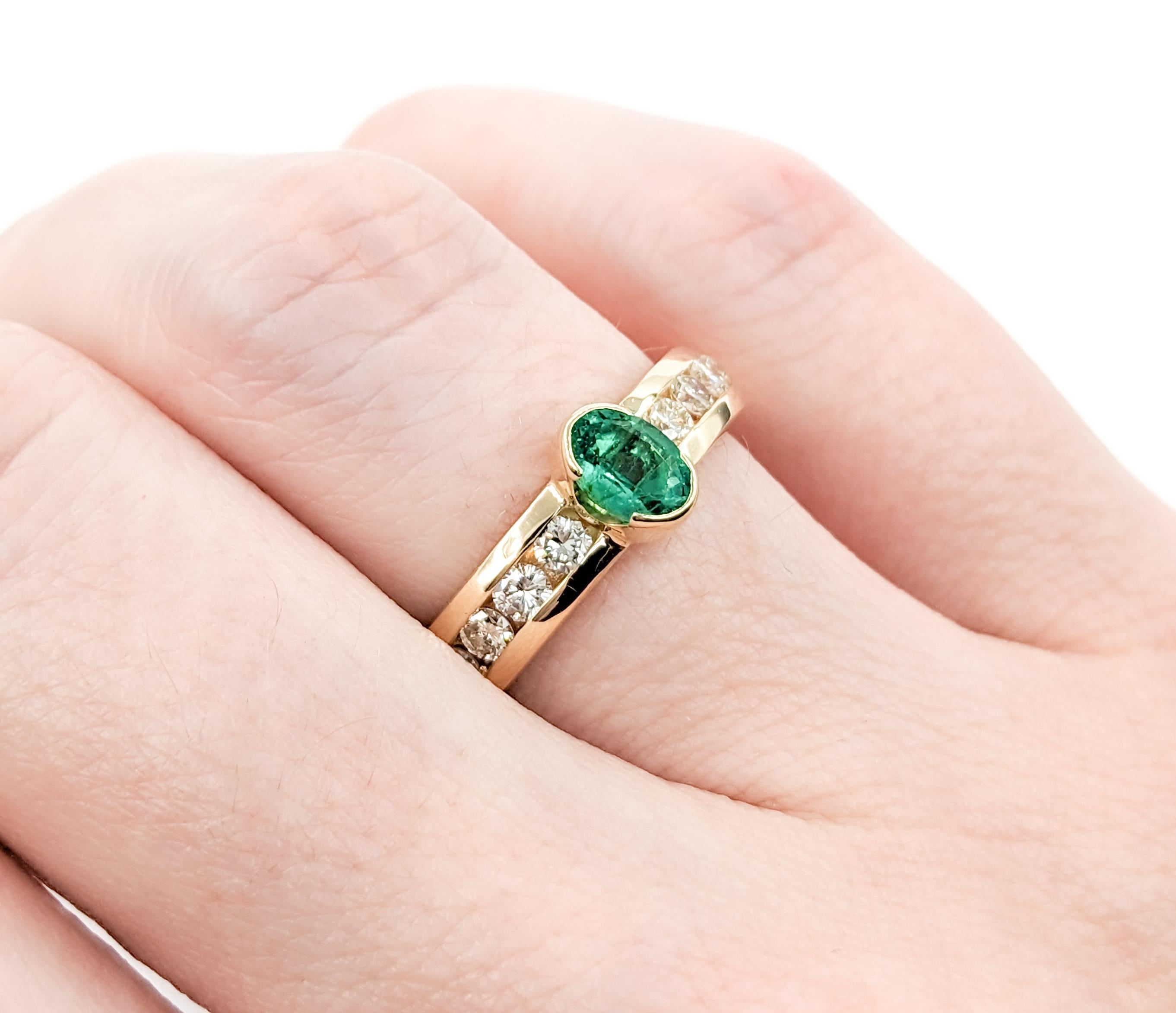 Oval Cut .50ct Emerald & .40ctw Diamond Ring In Yellow Gold For Sale