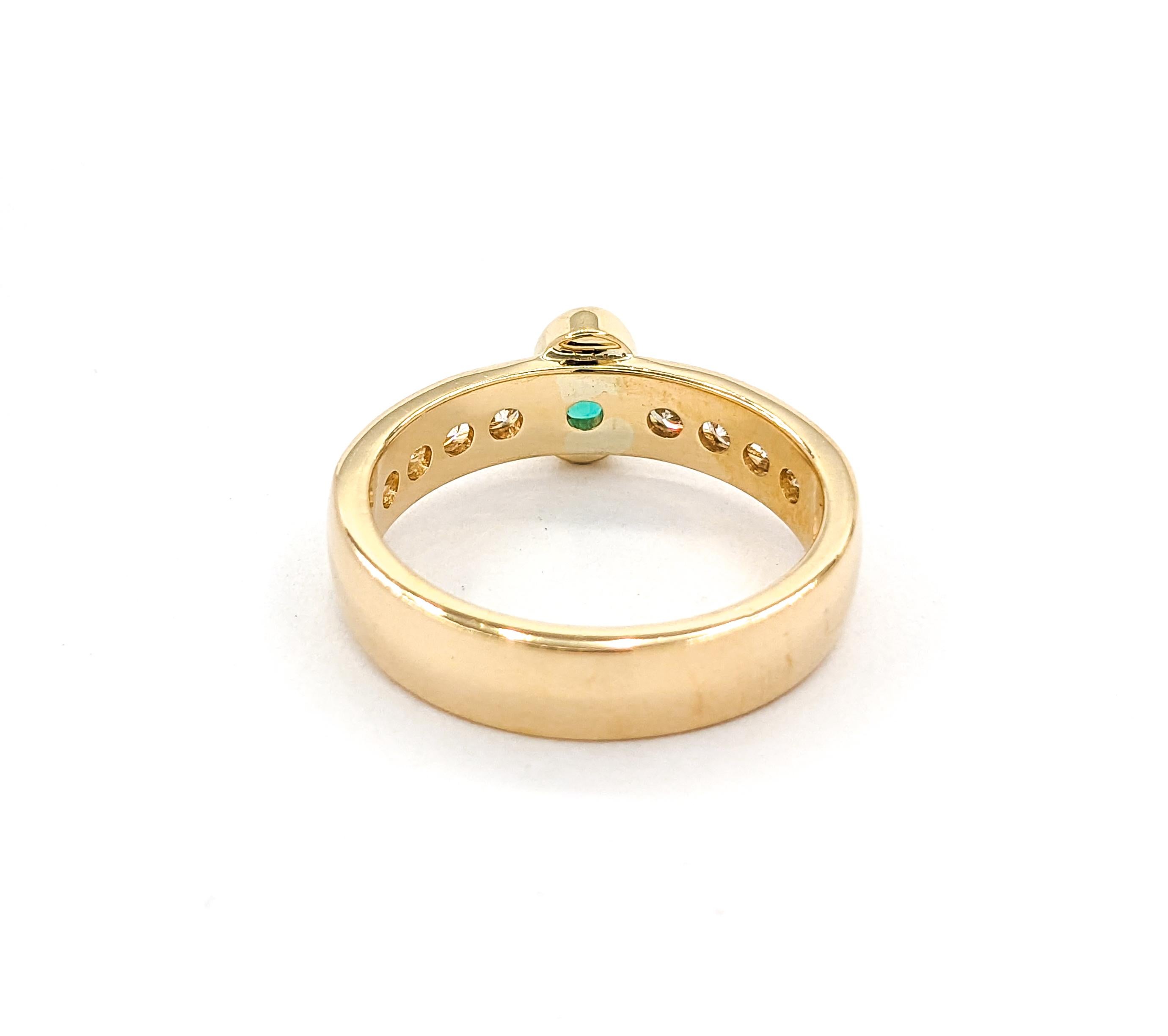 .50ct Emerald & .40ctw Diamond Ring In Yellow Gold For Sale 2