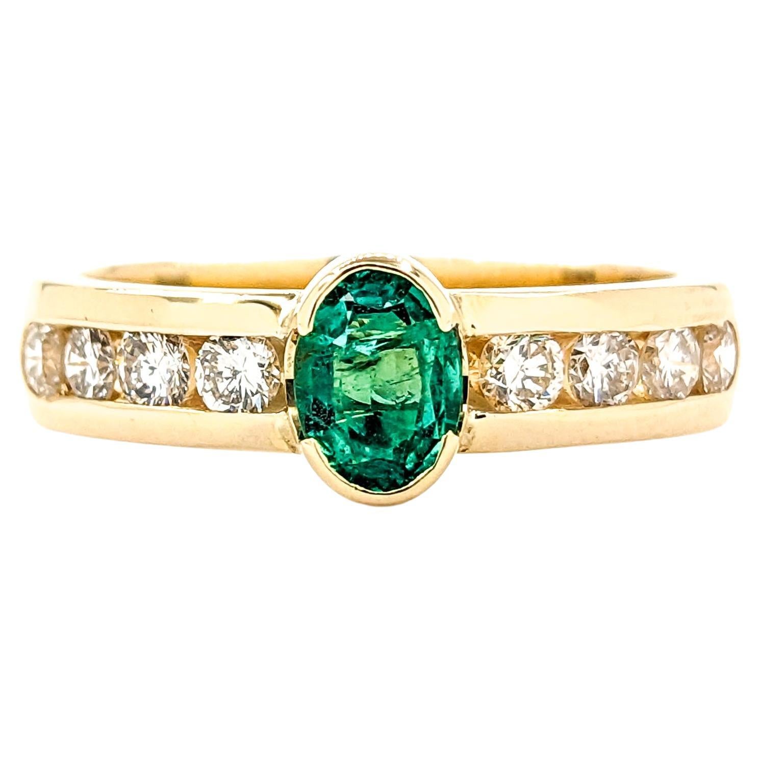 .50ct Emerald & .40ctw Diamond Ring In Yellow Gold For Sale